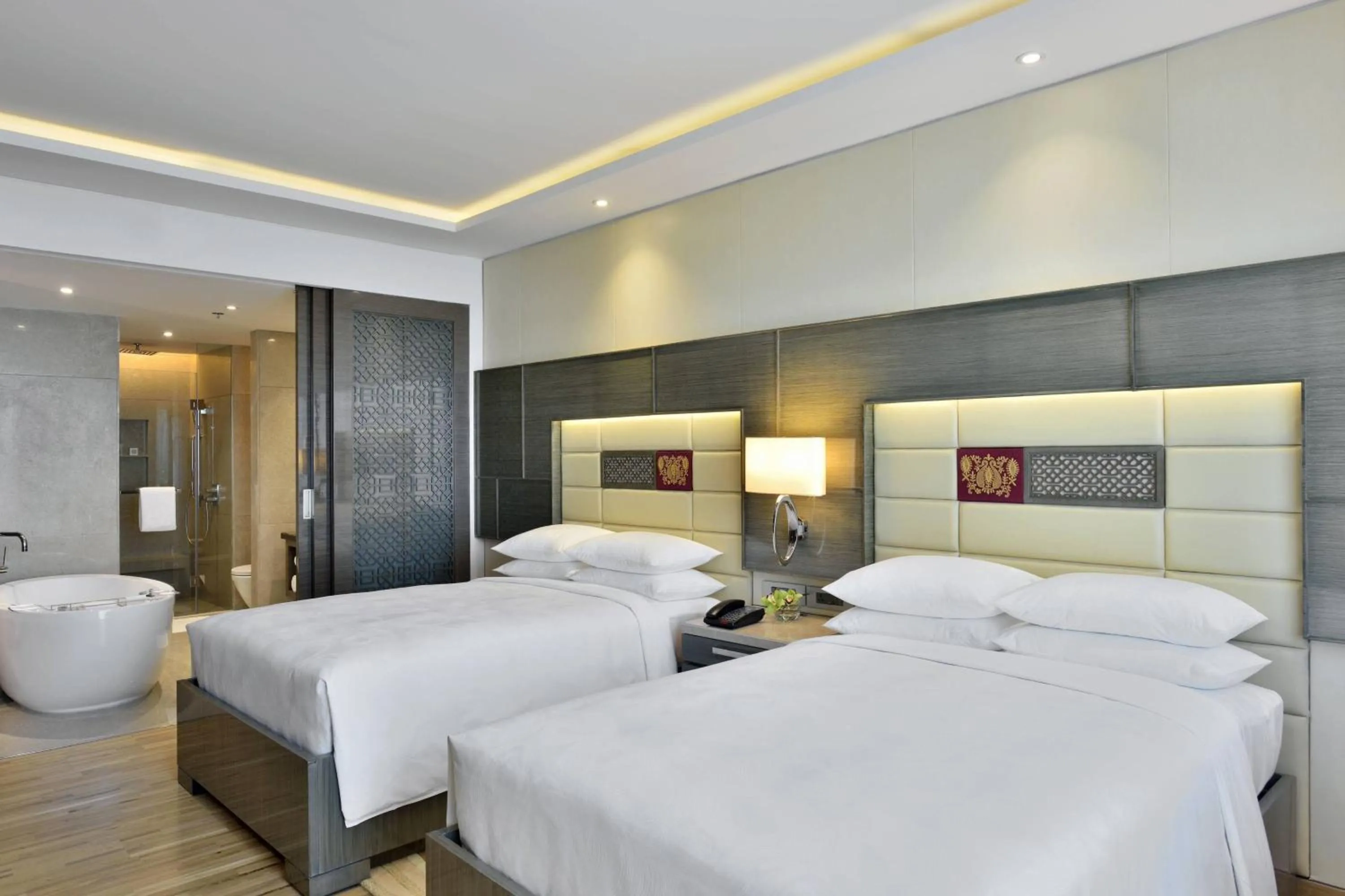 Bedroom, Bed in JW Marriott Mumbai Sahar Airport