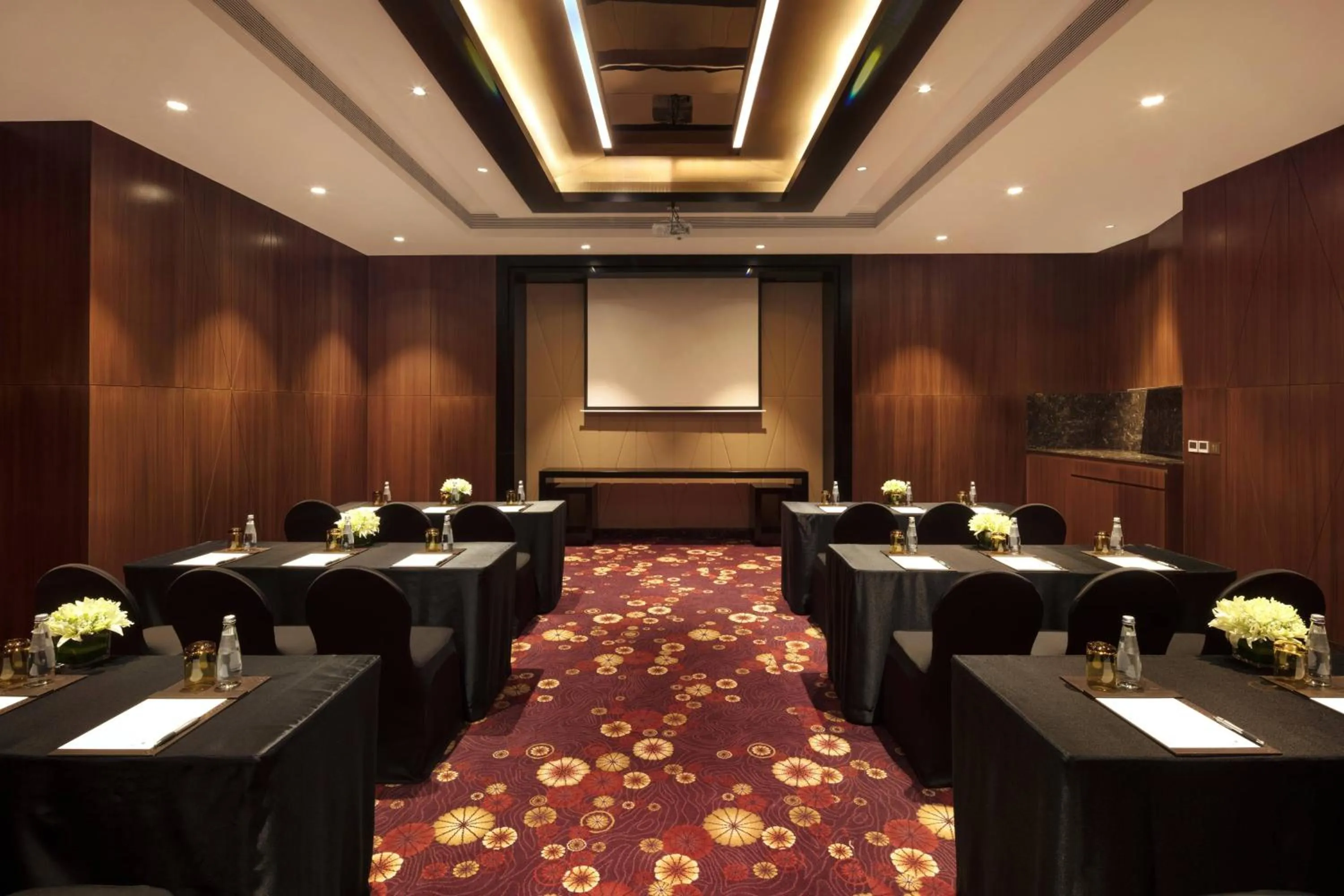 Meeting/conference room in JW Marriott Mumbai Sahar Airport
