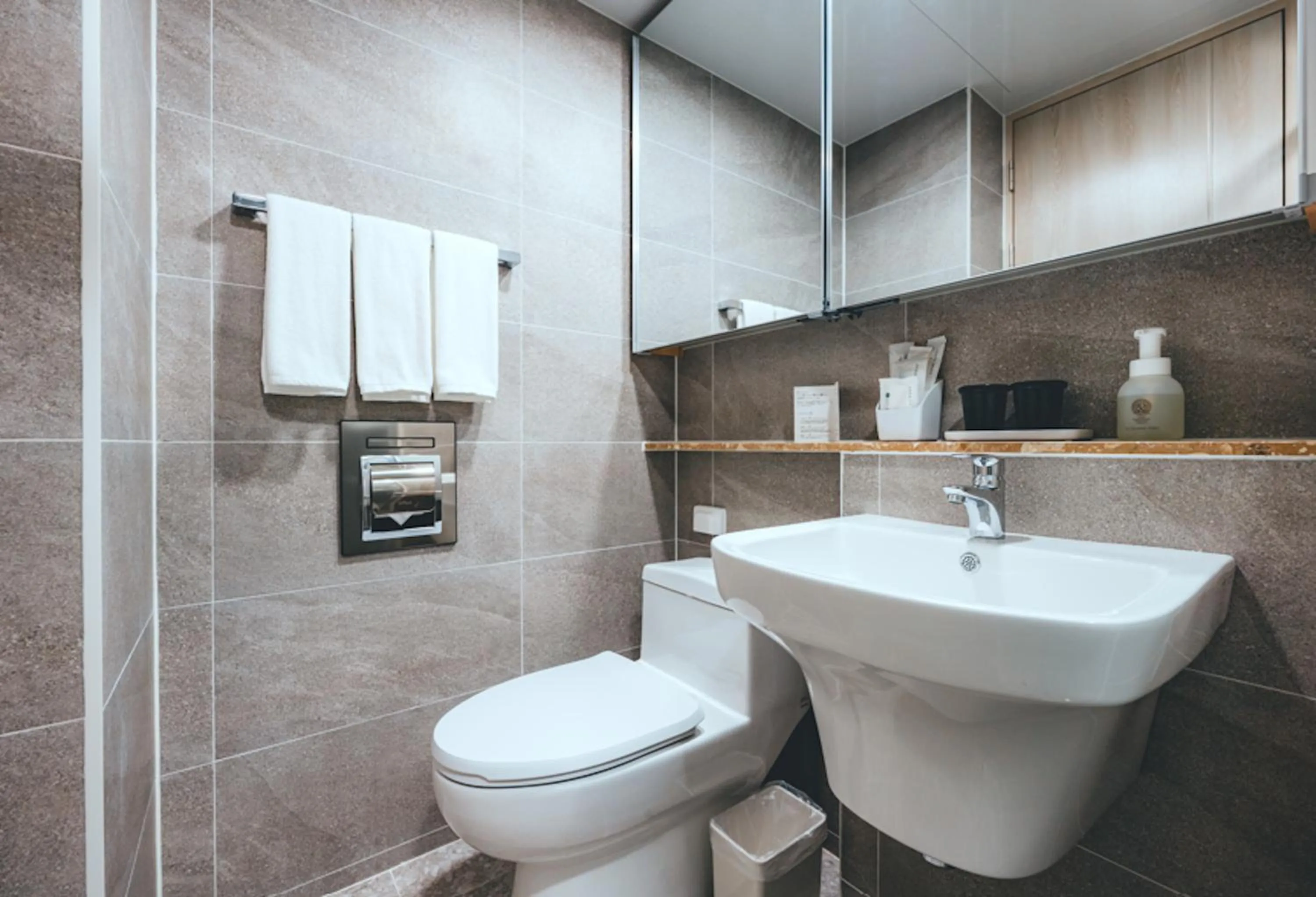 H Avenue Sasang Station Residence Hotel