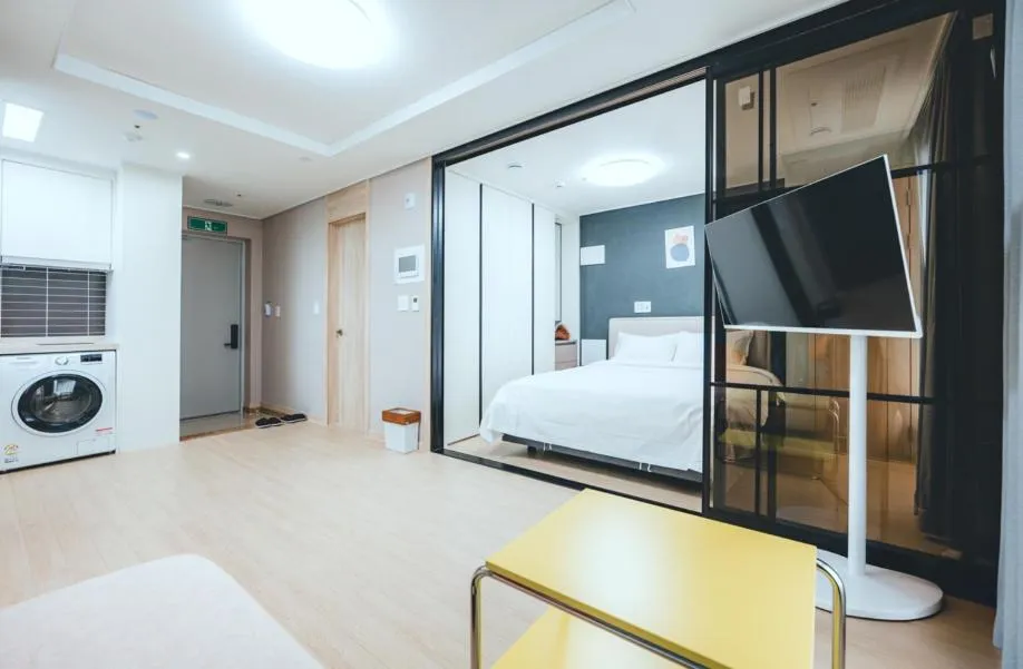 Bed in H Avenue Sasang Station Residence Hotel