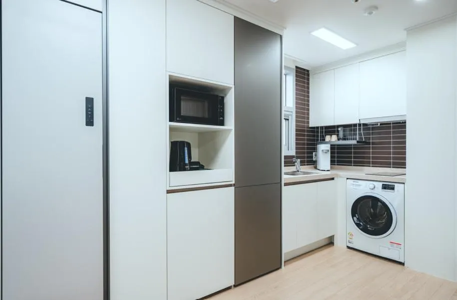 H Avenue Sasang Station Residence Hotel