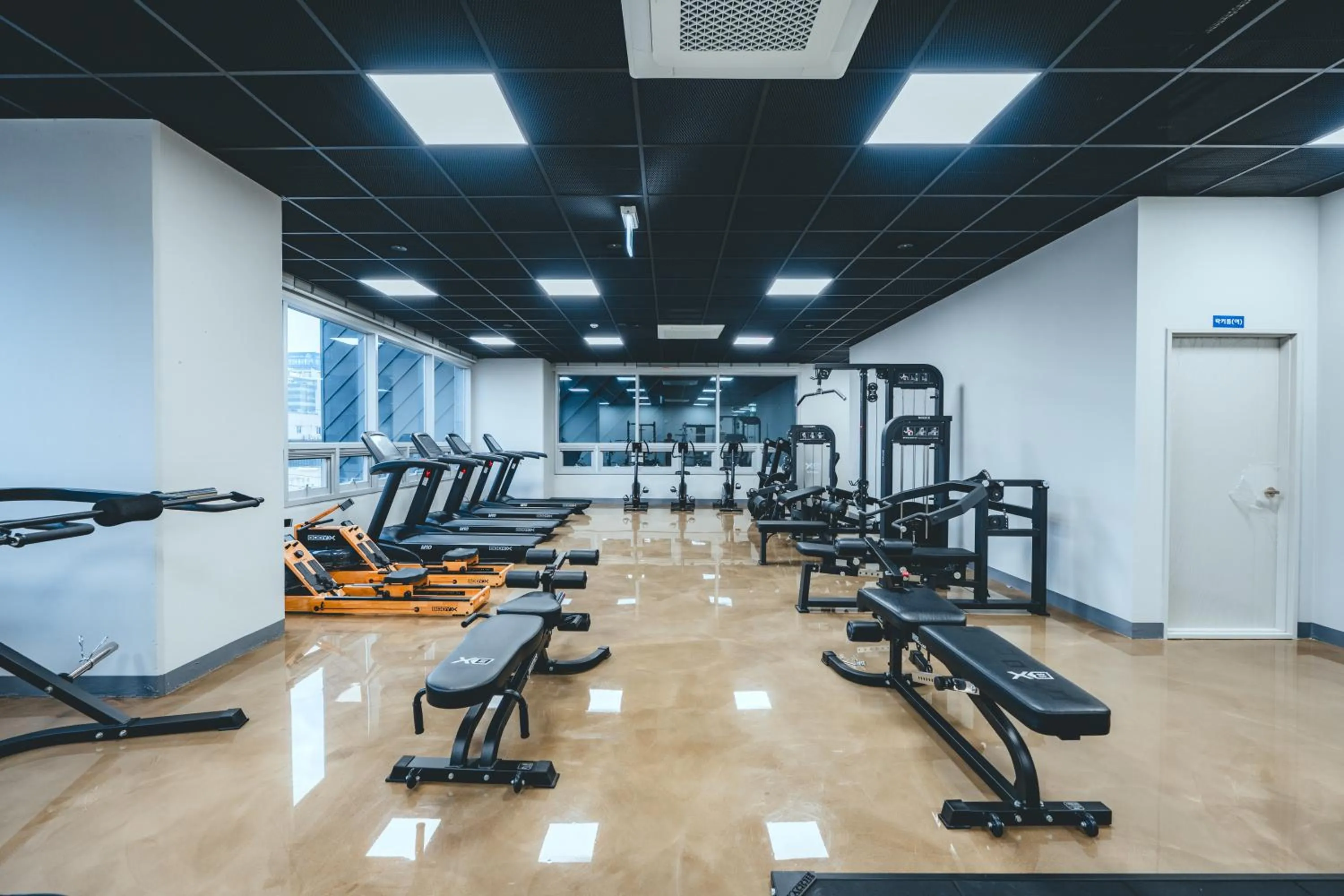 Fitness centre/facilities in H Avenue Sasang Station Residence Hotel