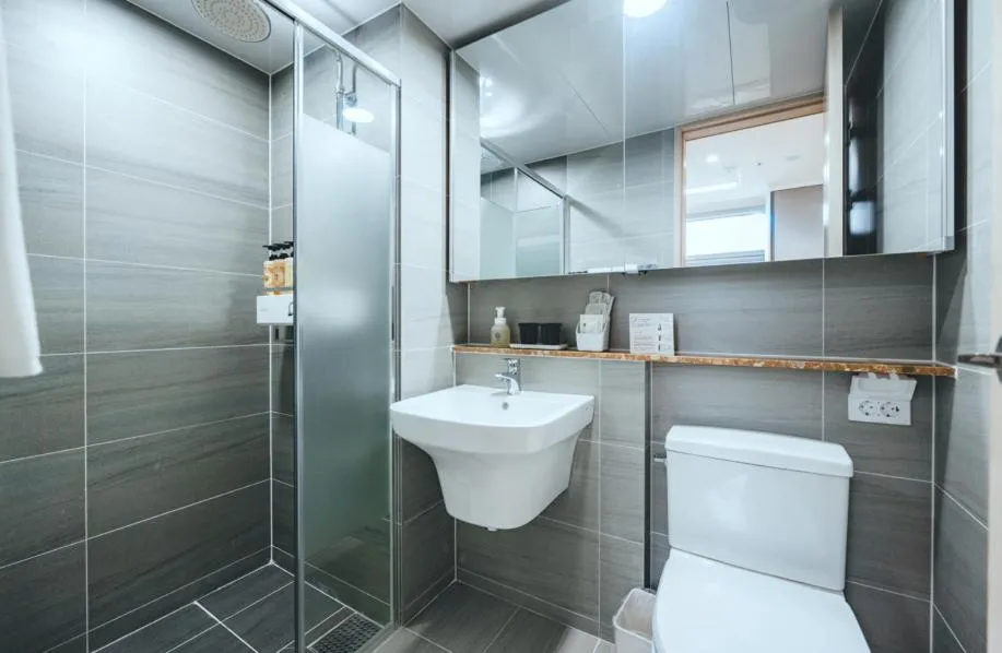 H Avenue Sasang Station Residence Hotel