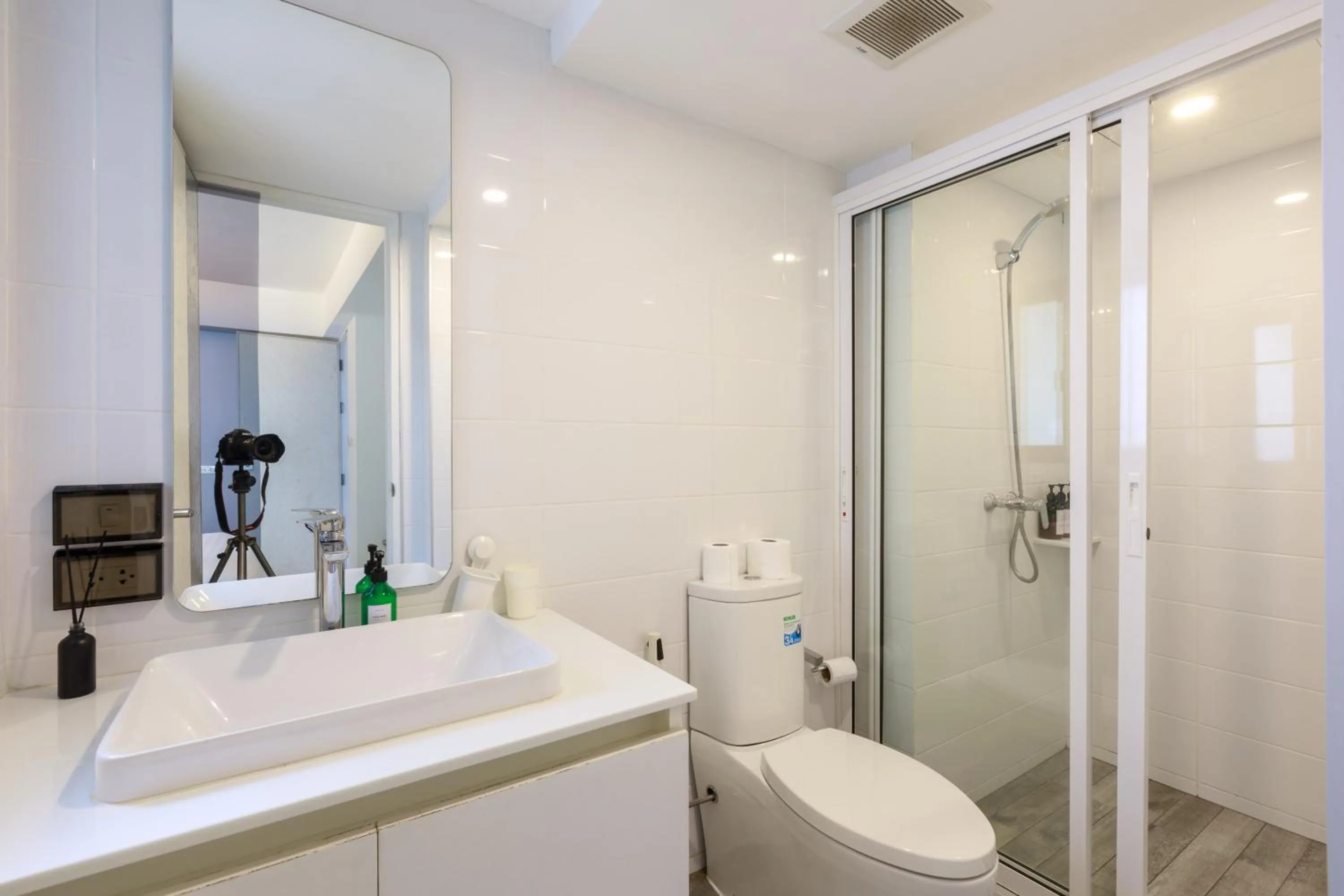 Bathroom in 24 Hills Hotel