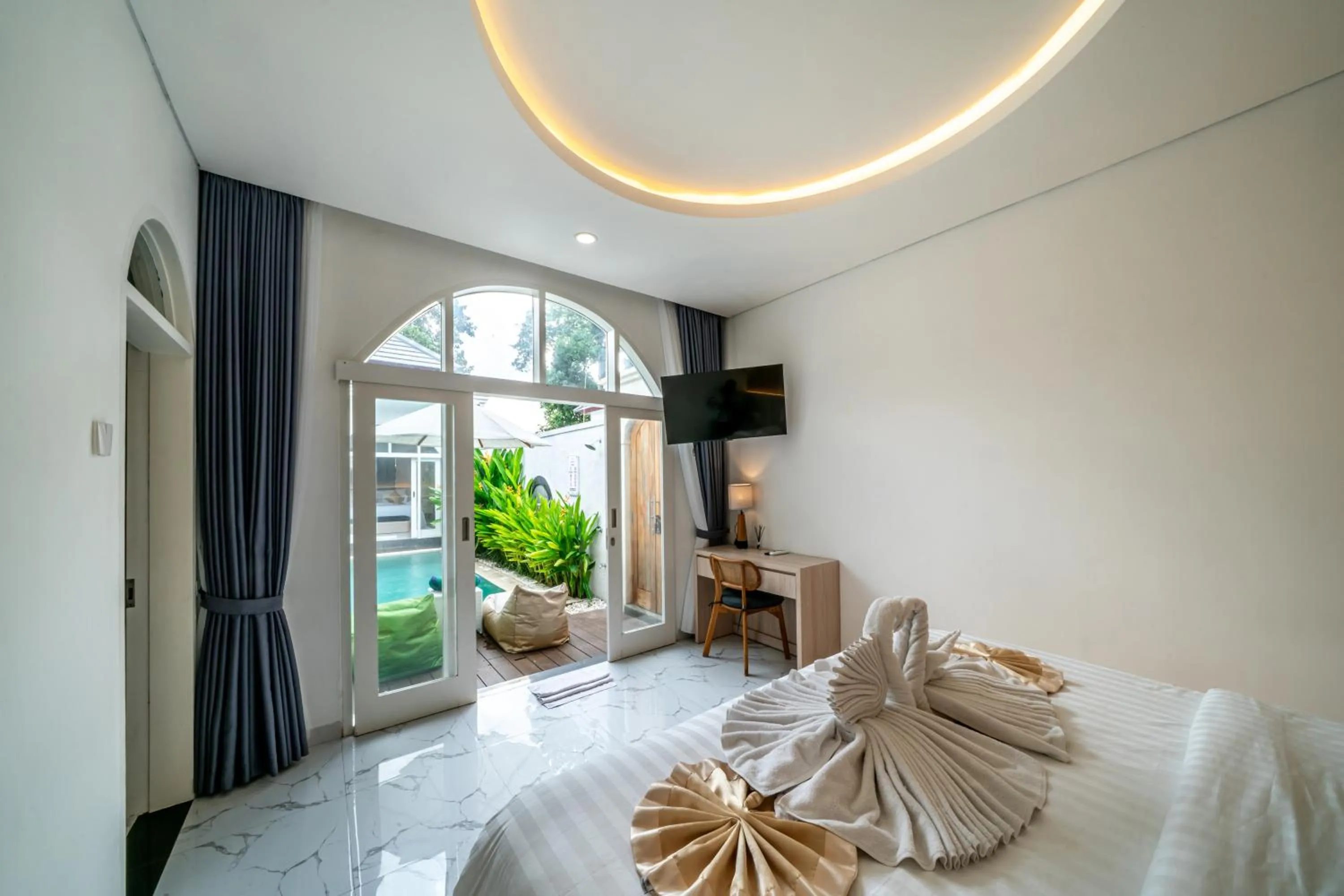 Bedroom, Bed in Dikubu Bali Villa and Suites