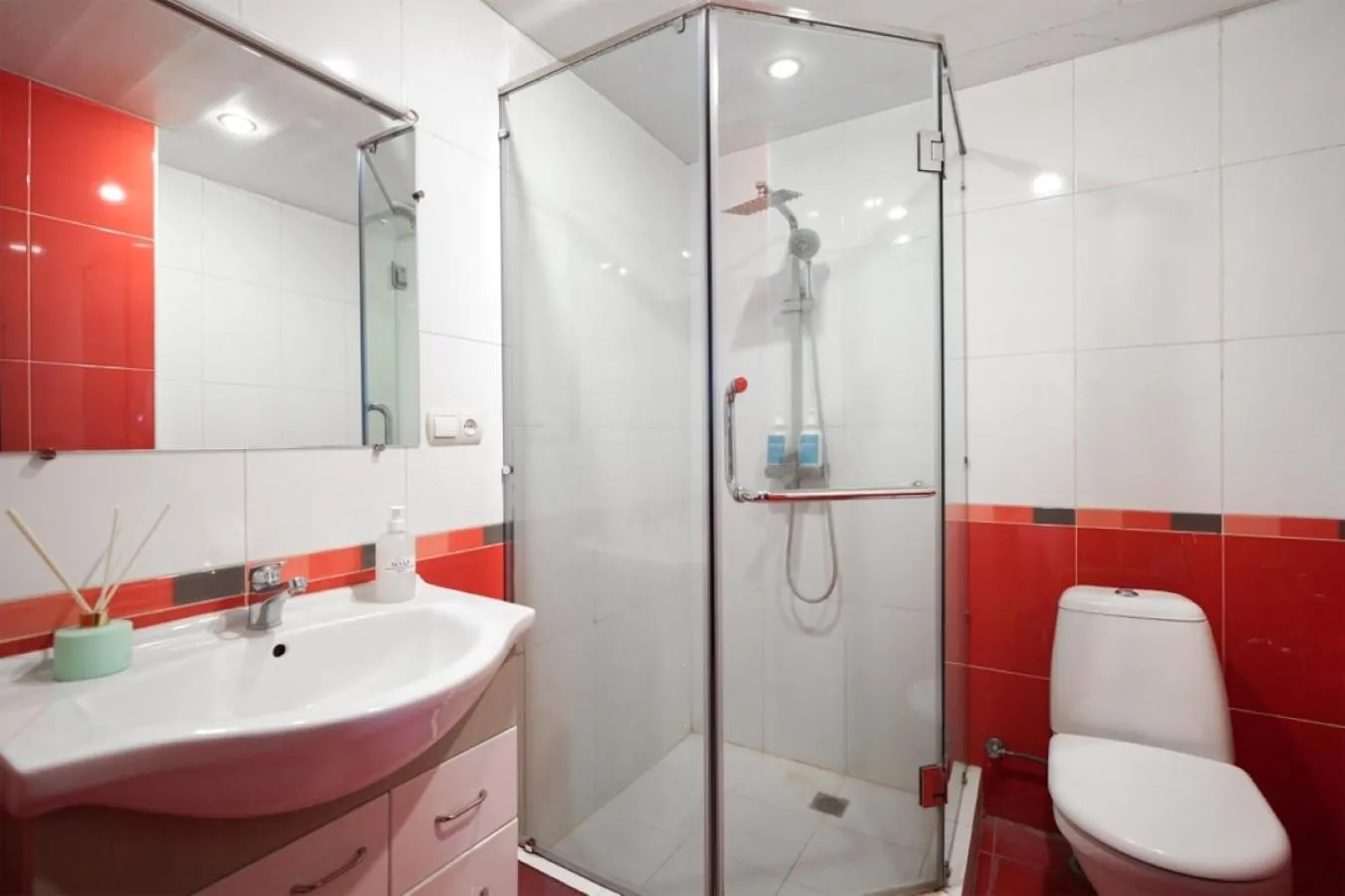 Shower in RIS Central Apartments Yerevan