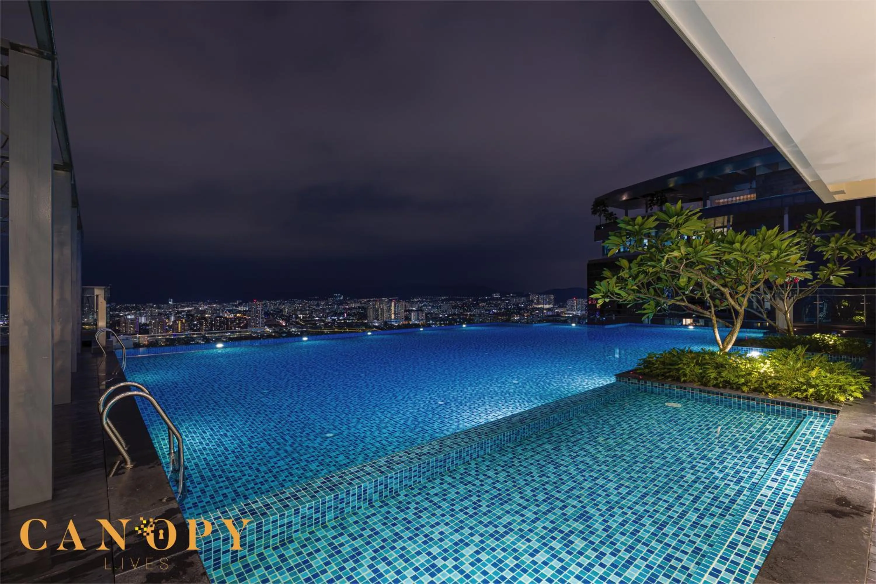 Swimming pool in The Manor Signature Residence, Kuala Lumpur