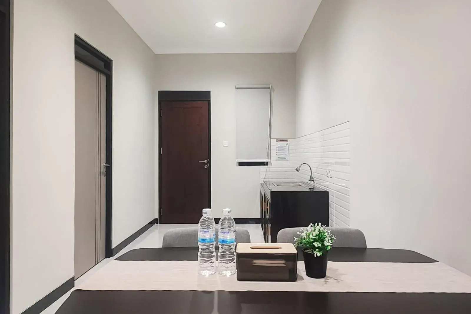 Dining area in Urbanview Hotel at Pesona Guest House Jambi Dining area in Urbanview Hotel at Pesona Guest House Jambi