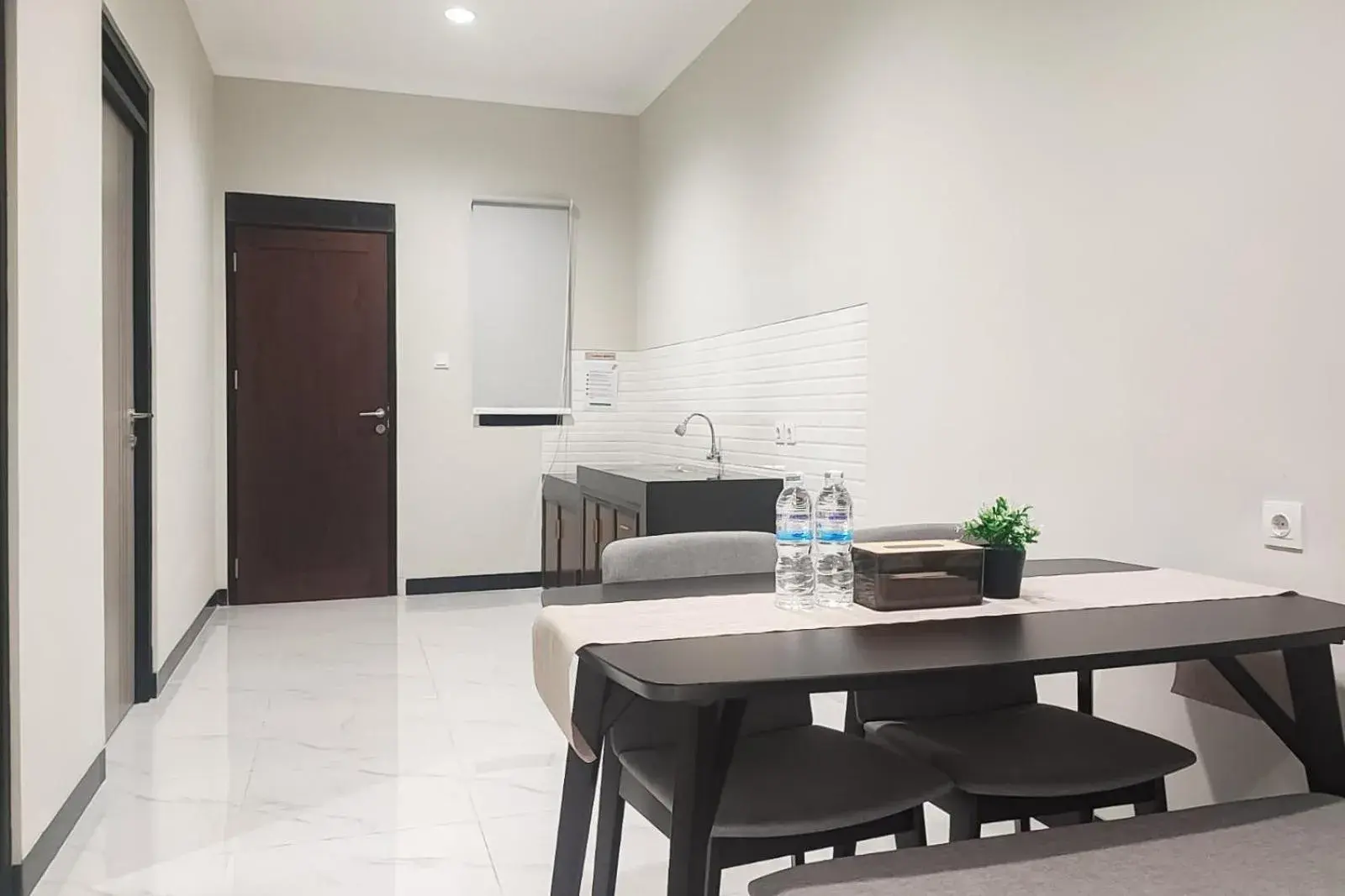 kitchen in Urbanview Hotel at Pesona Guest House Jambi kitchen in Urbanview Hotel at Pesona Guest House Jambi