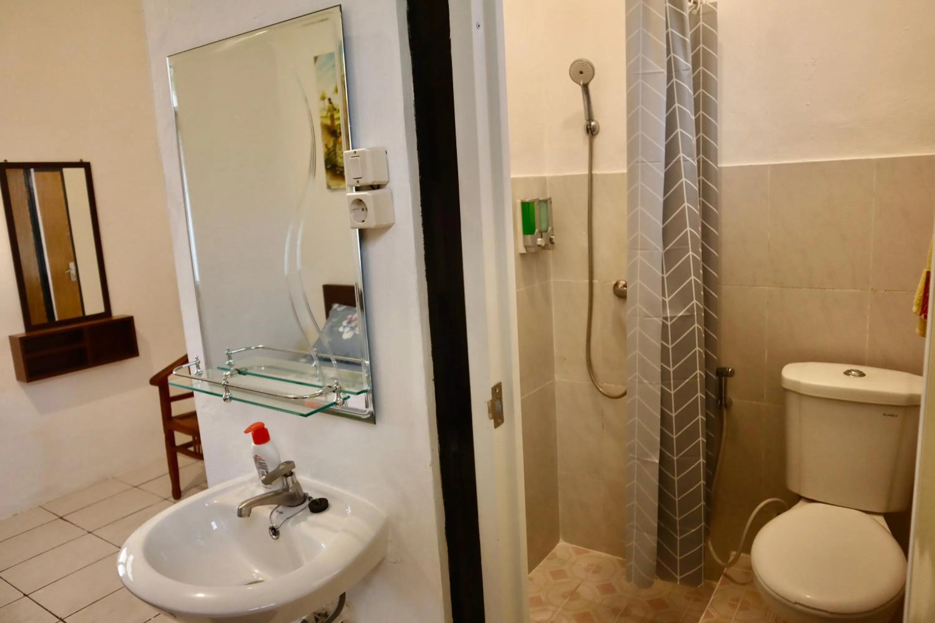 Prima Guest House Sanur - Room B