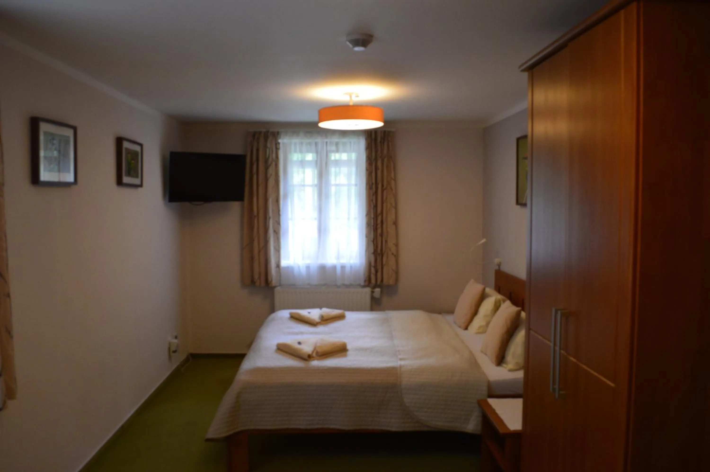 Bed in Hotýlek pod smrkem