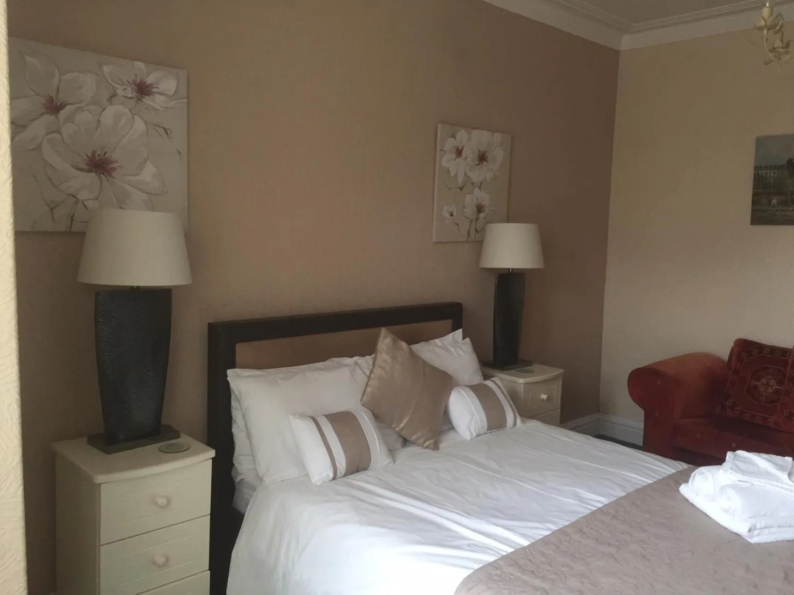 Bedroom, Bed in The Fernroyd