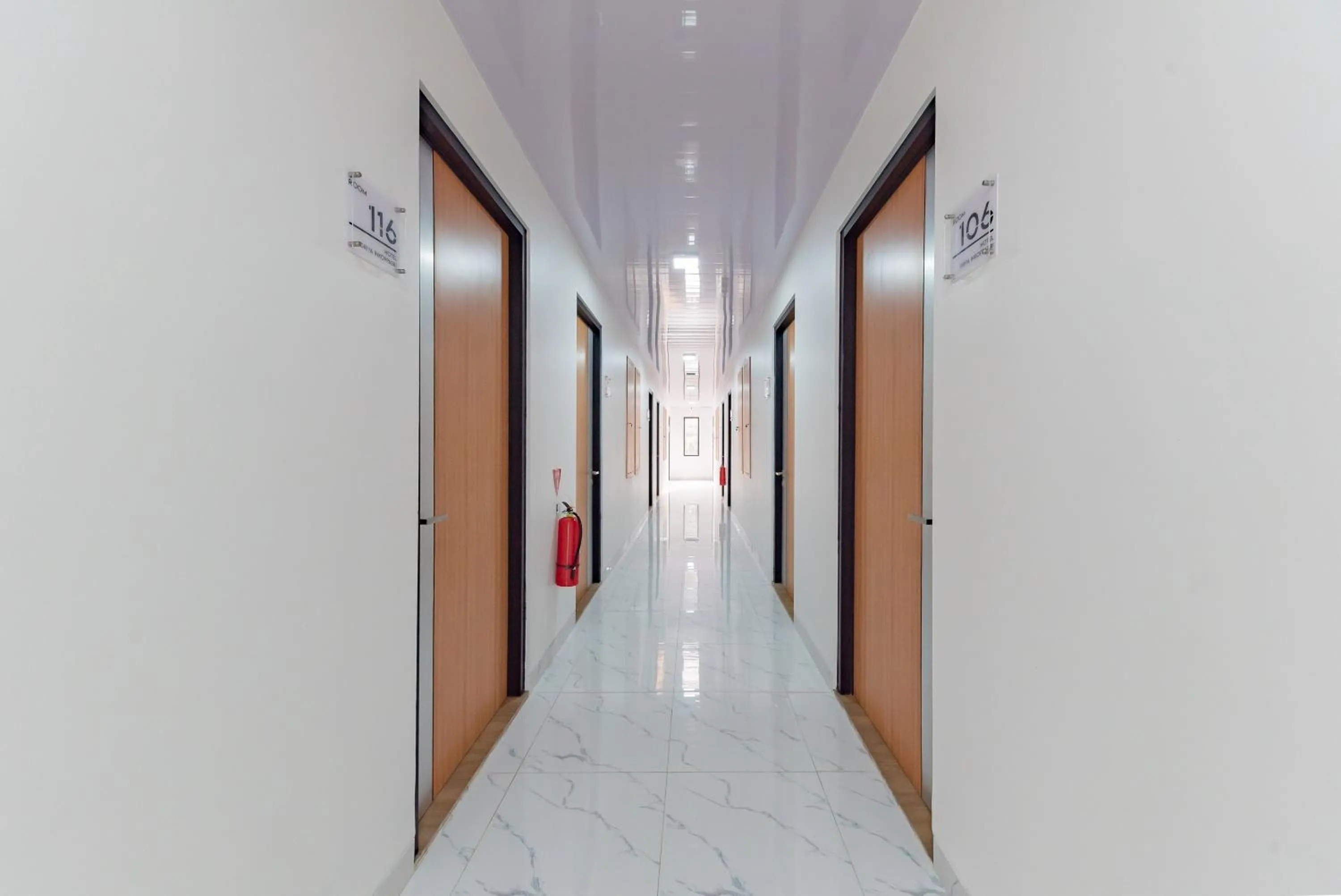 Property building in Urbanview Hotel Inkoppabri Cisarua Puncak