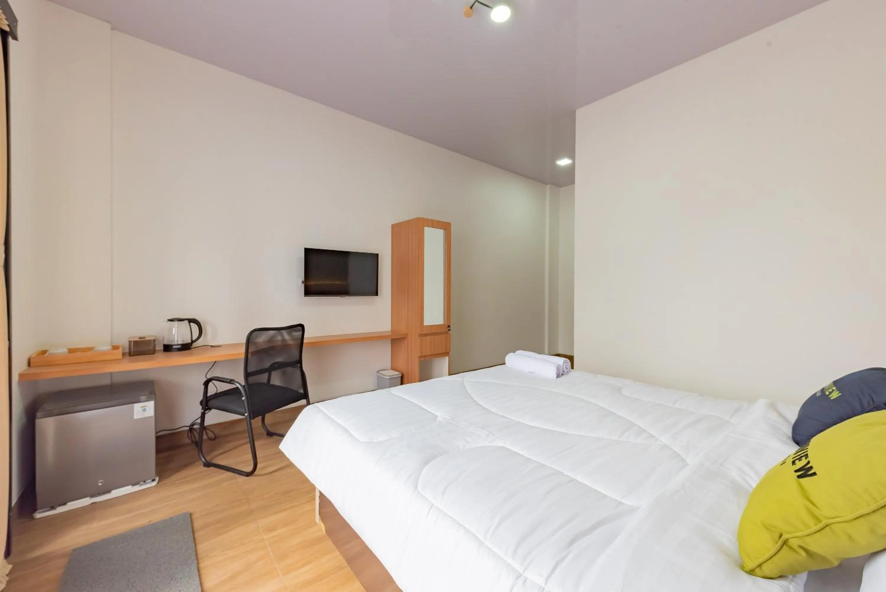 Bedroom, Bed in Urbanview Hotel Inkoppabri Cisarua Puncak