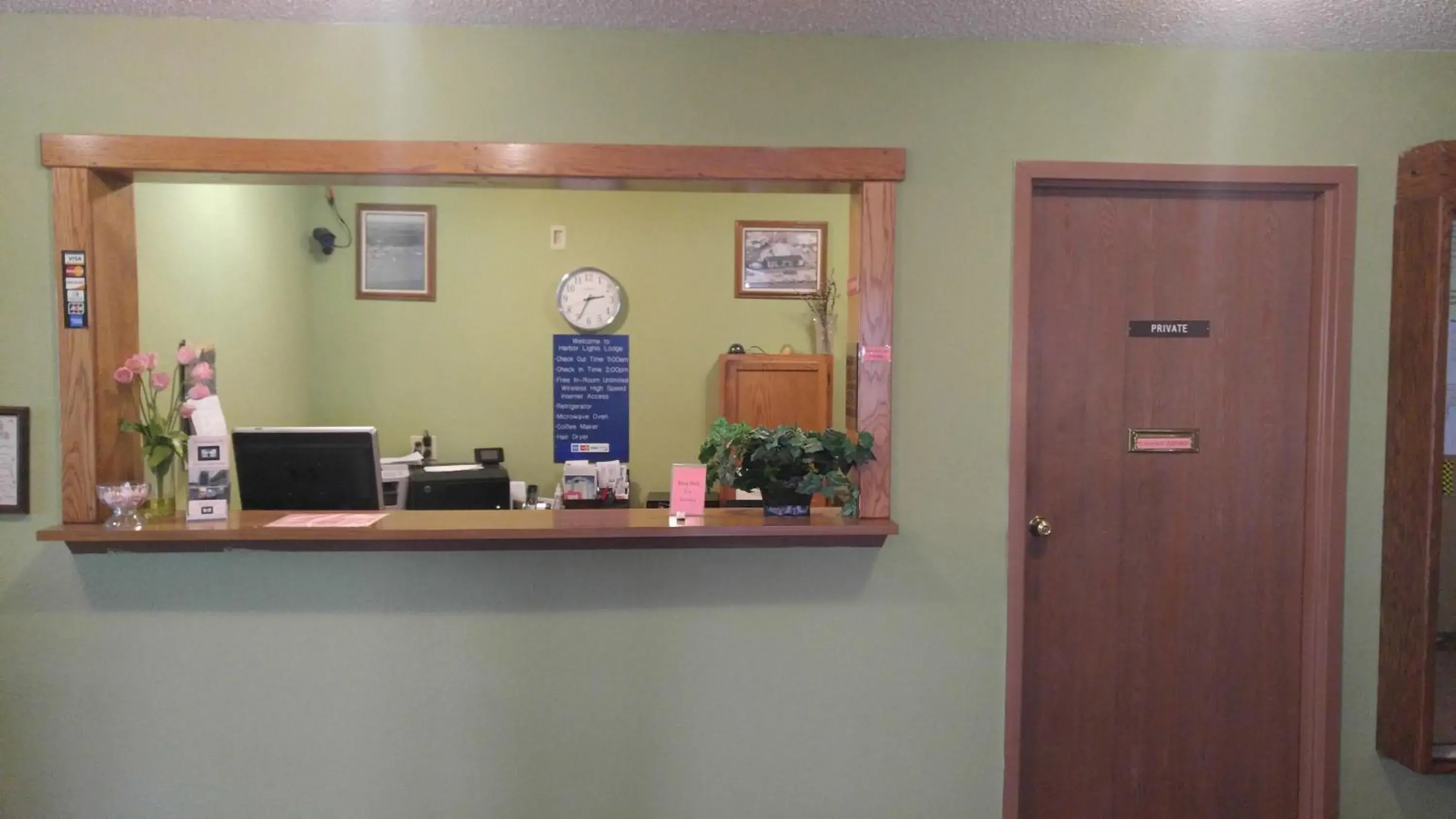 Lobby or reception in Harbor Lights Lodge Lobby or reception in Harbor Lights Lodge