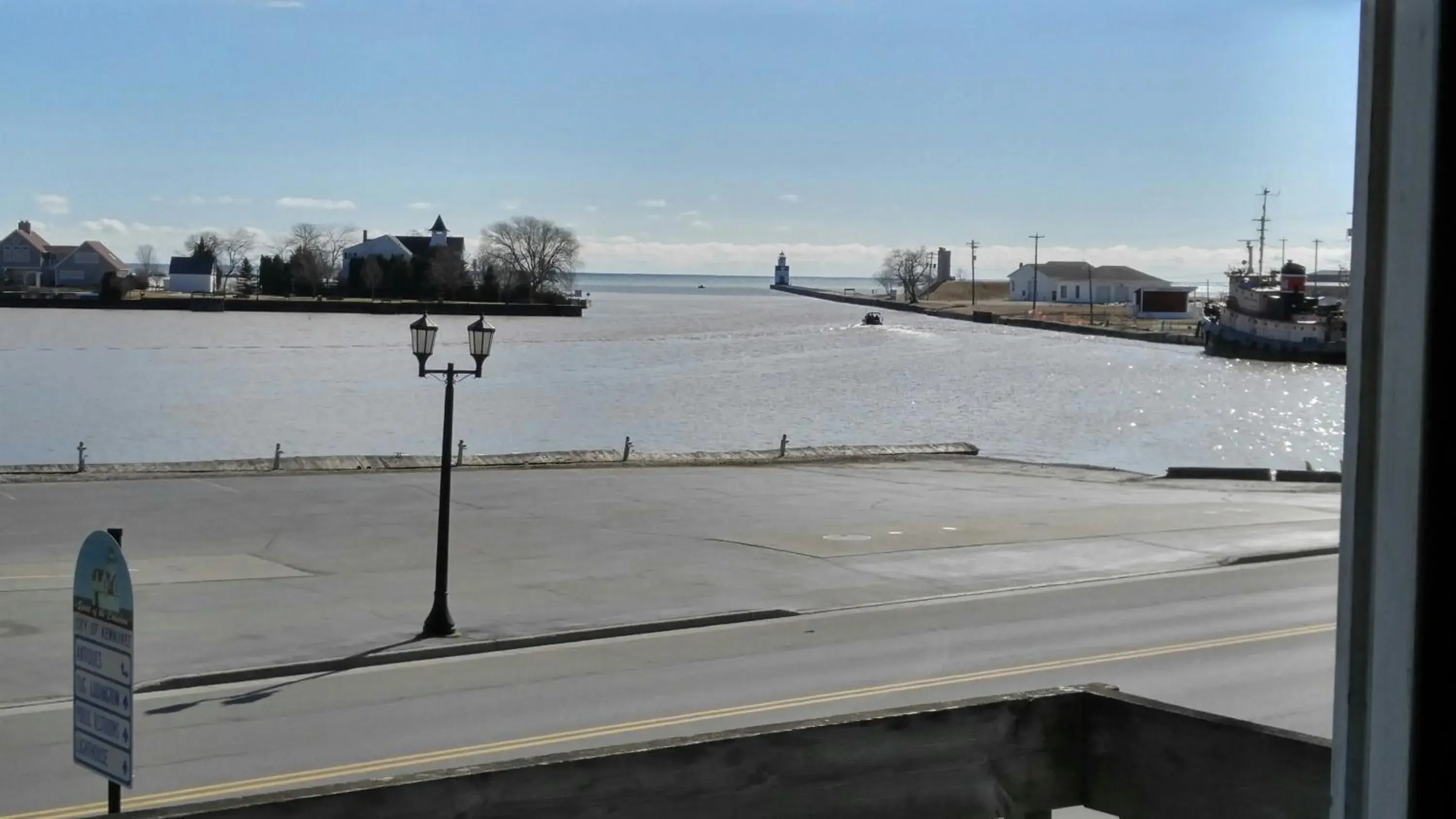 Lake view in Harbor Lights Lodge Lake view in Harbor Lights Lodge