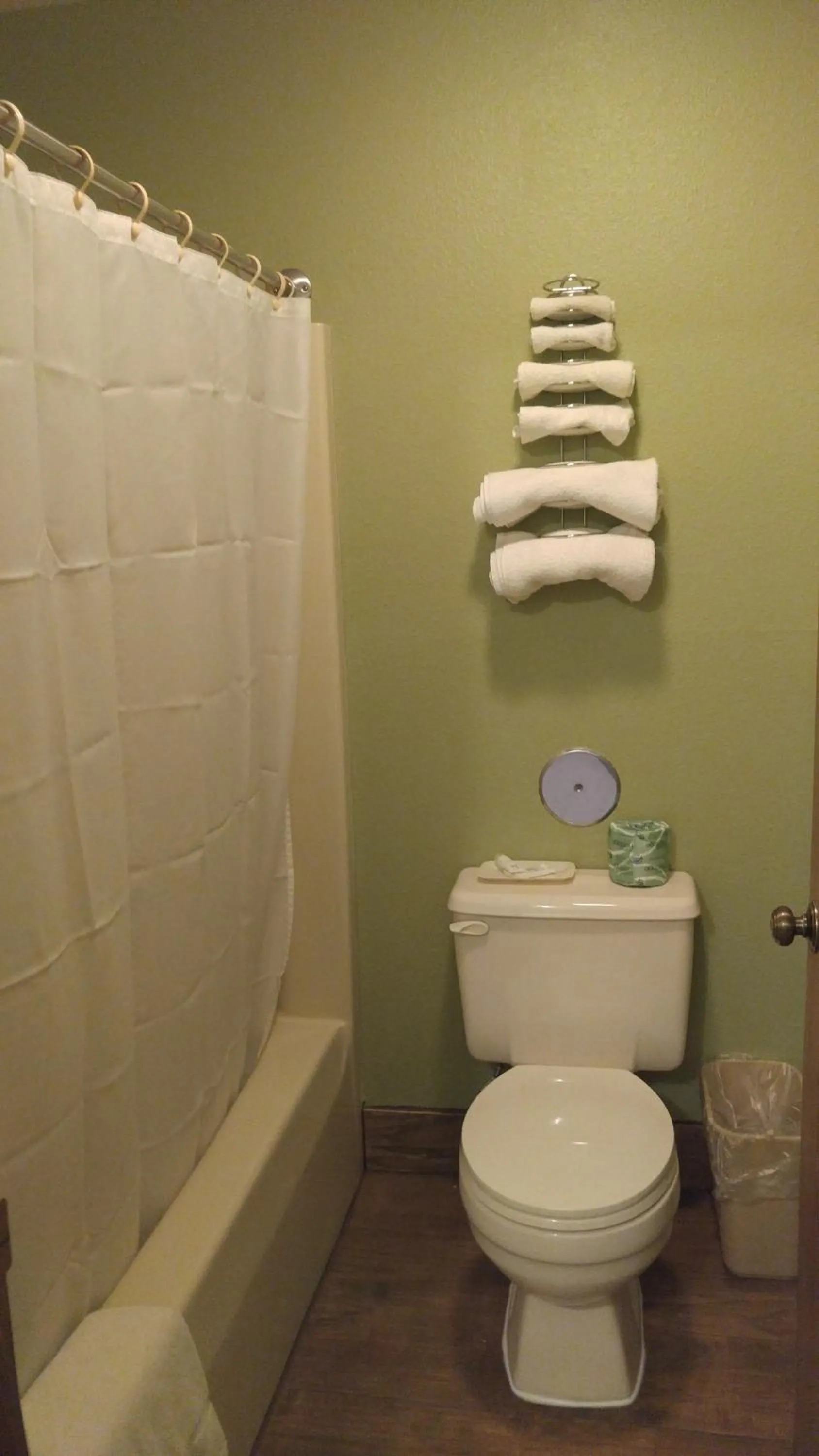 Bedroom in Harbor Lights Lodge