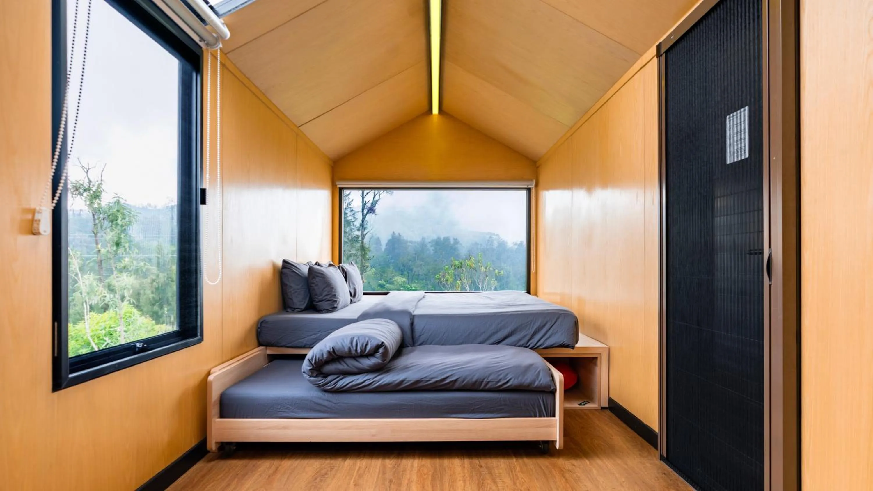 Bedroom, Bed in Bobocabin Kawah Ijen, Banyuwangi