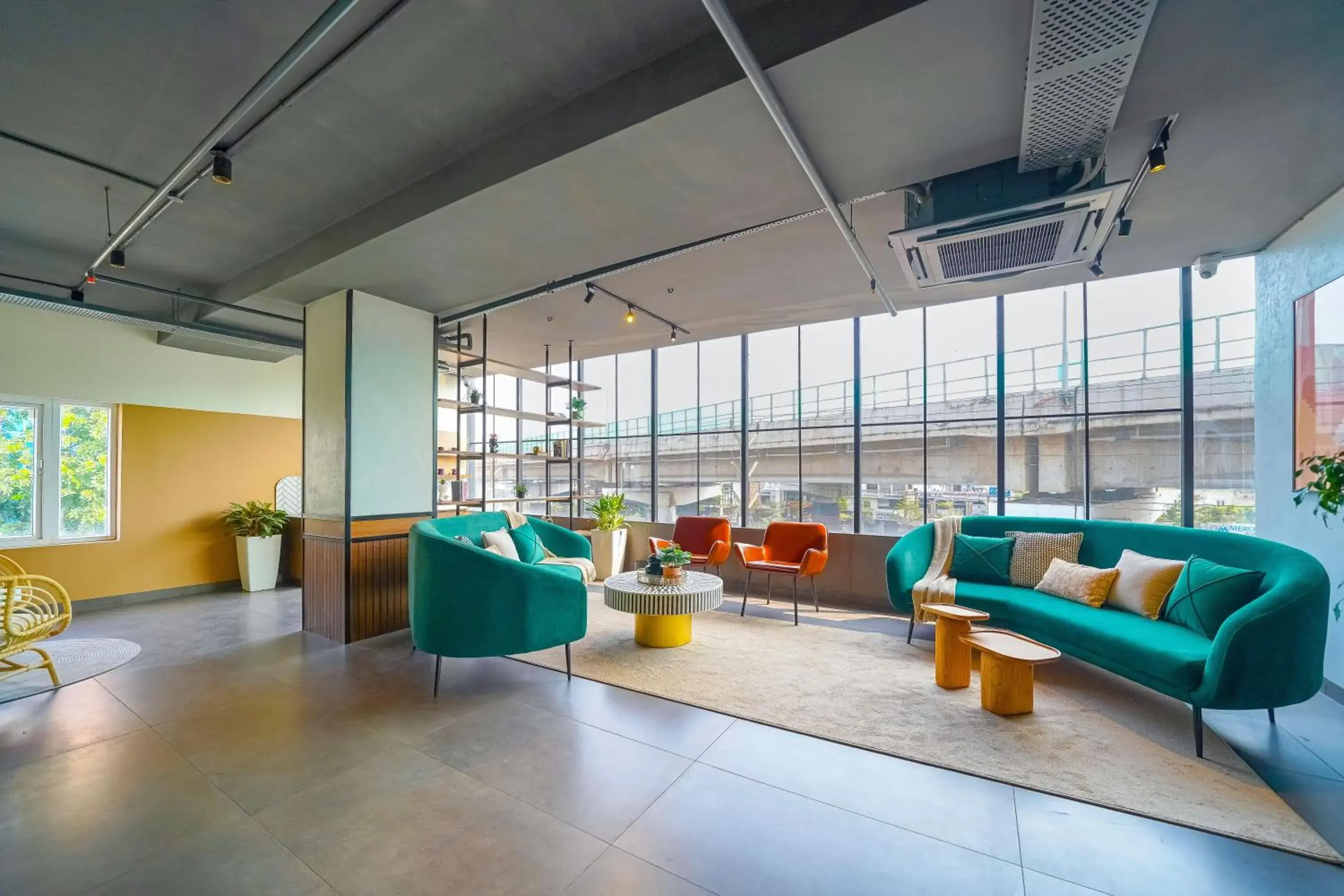 Lobby or reception in Olive Hotel Benz Circle, Vijayawada by Embassy Group Lobby or reception in Olive Hotel Benz Circle, Vijayawada by Embassy Group