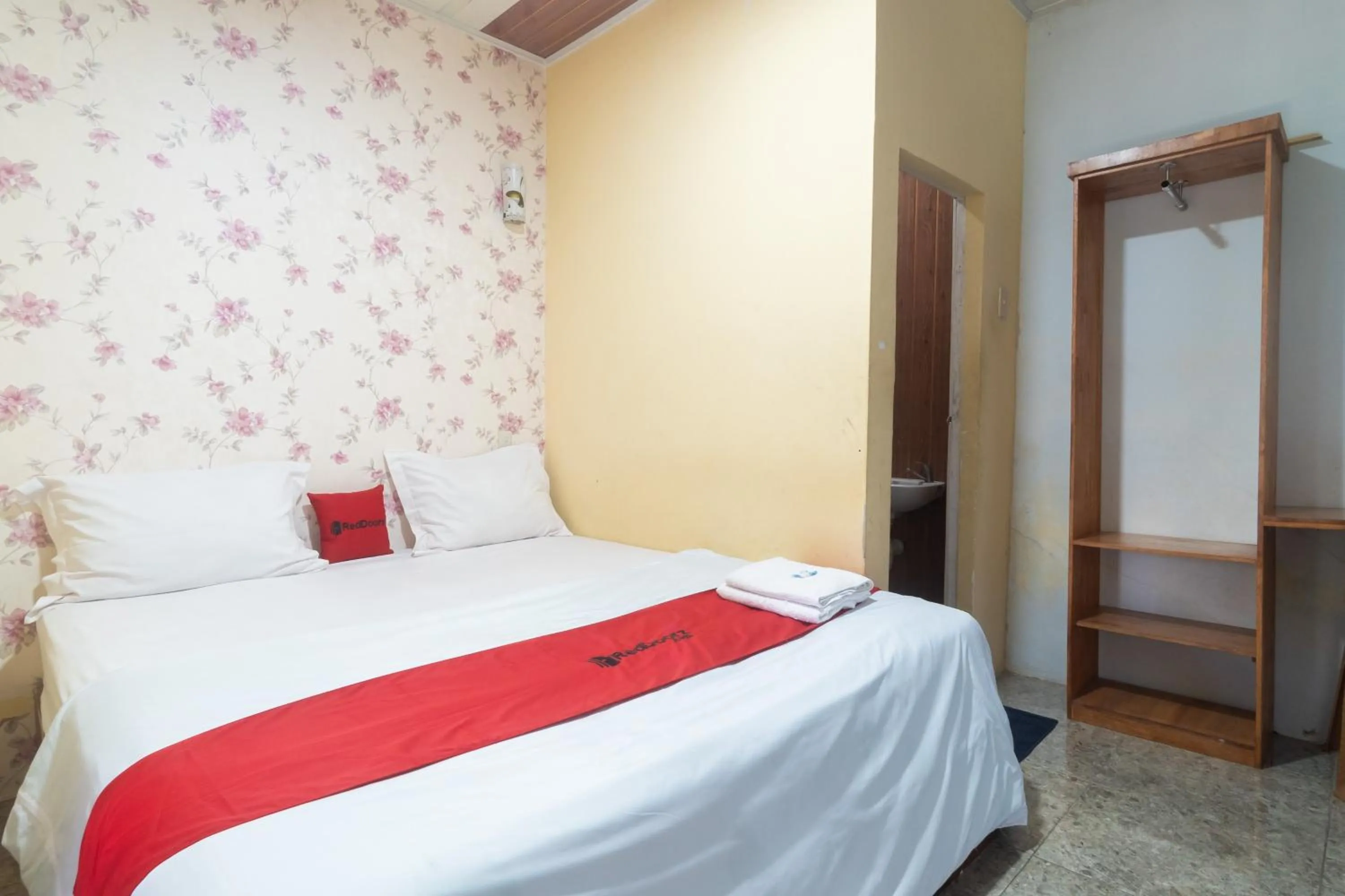 RedDoorz at Sapo Rumbia 1 Berastagi