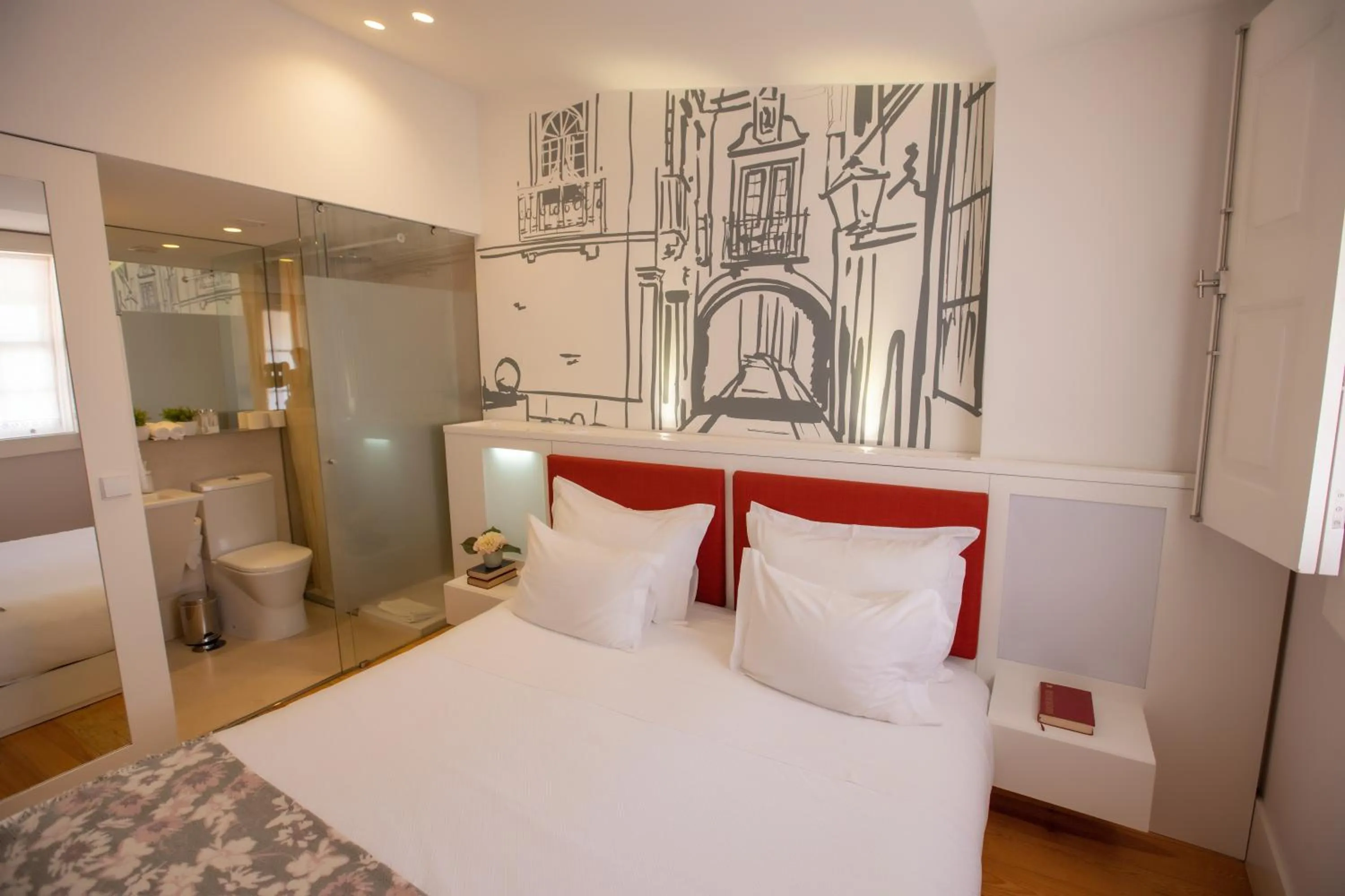 Toilet, Bed in Trovador Guest House