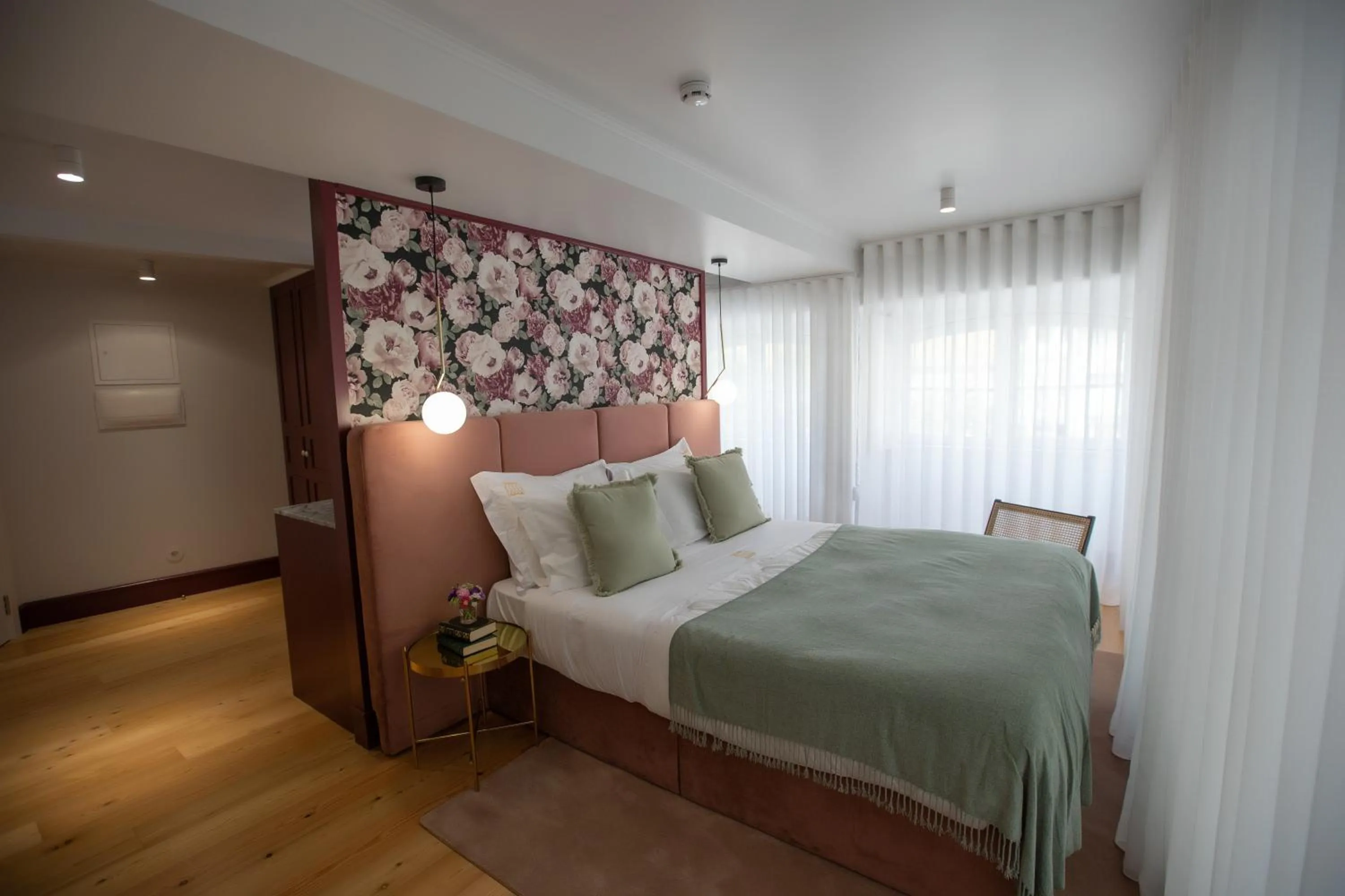 Bed in Trovador Guest House