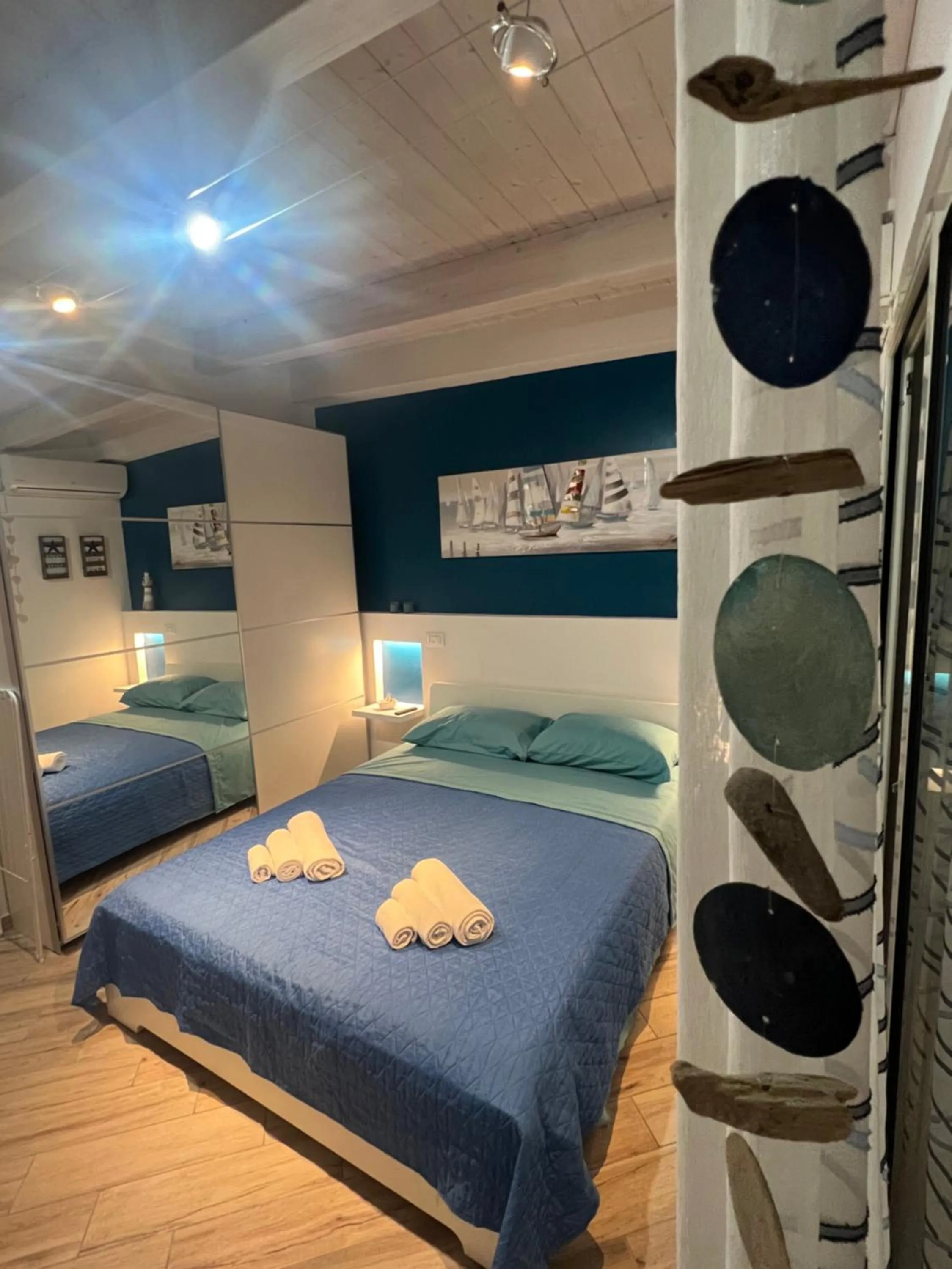 Bedroom, Bed in Spegni La Luce b&b