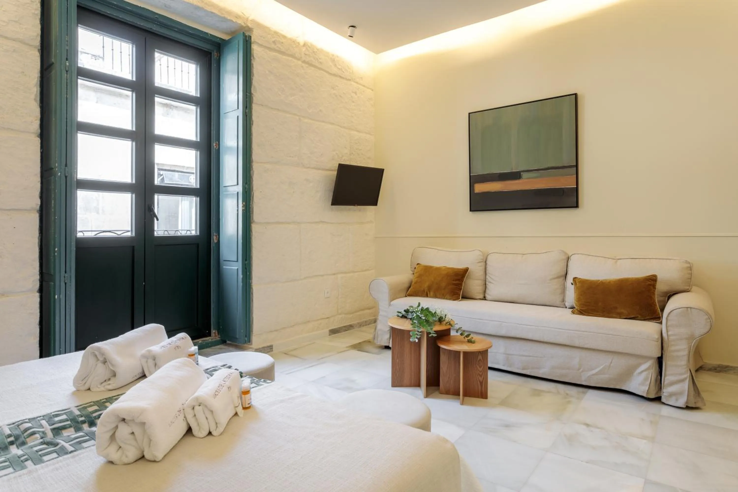 Bedroom, Bed in Luces de Catedral