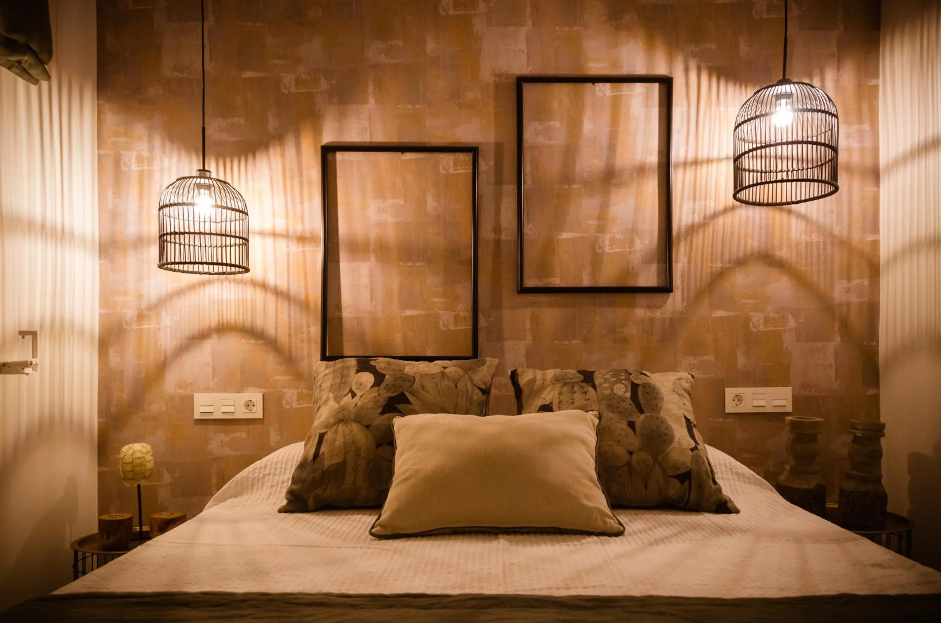 Bedroom, Bed in Luces de Catedral