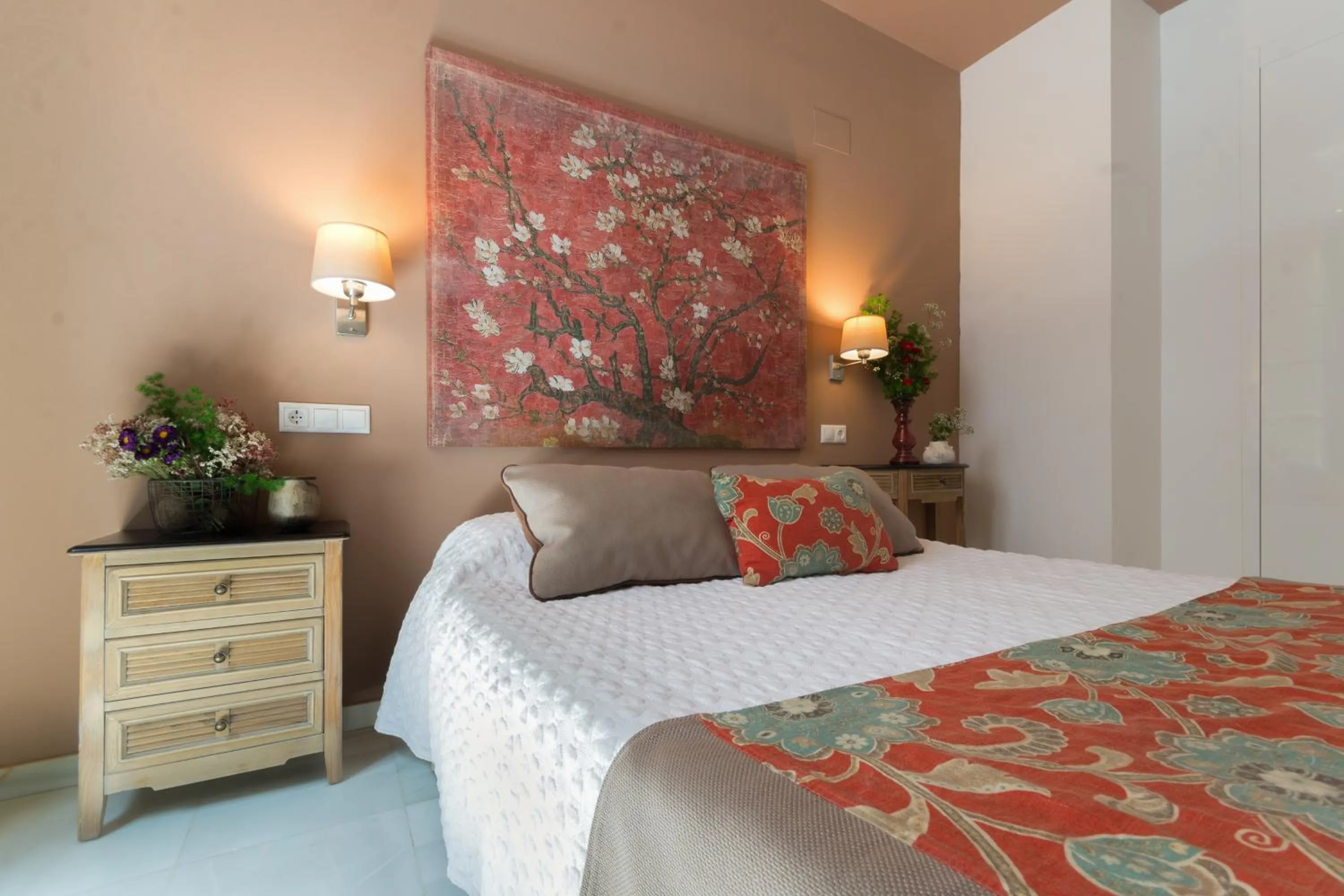 Bedroom, Bed in Luces de Catedral