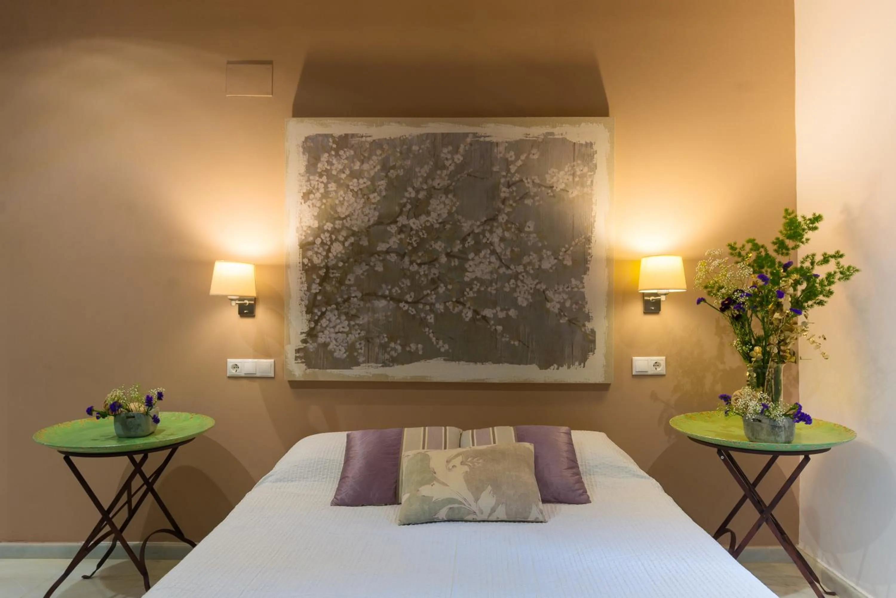 Bedroom, Bed in Luces de Catedral