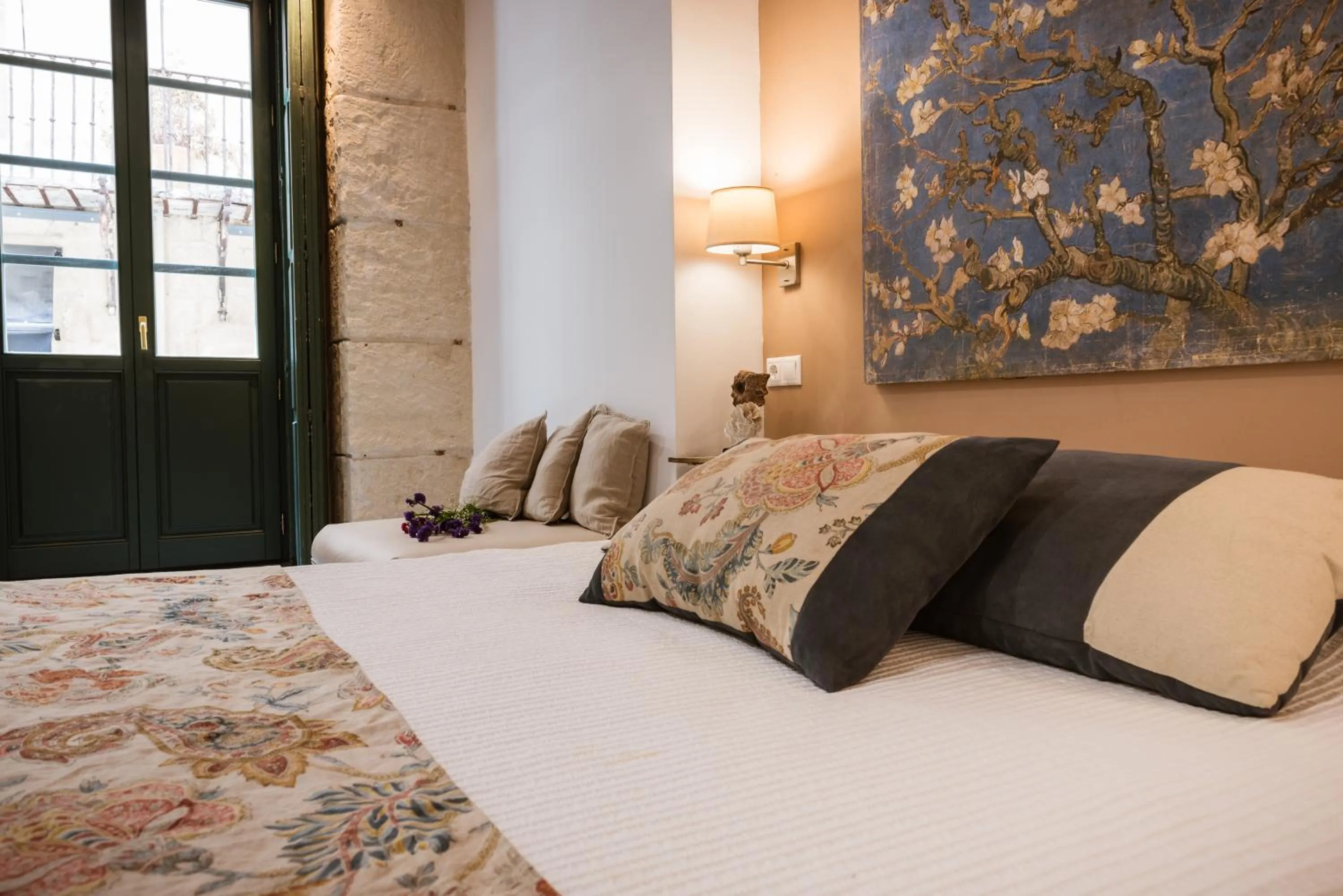 Bedroom, Bed in Luces de Catedral