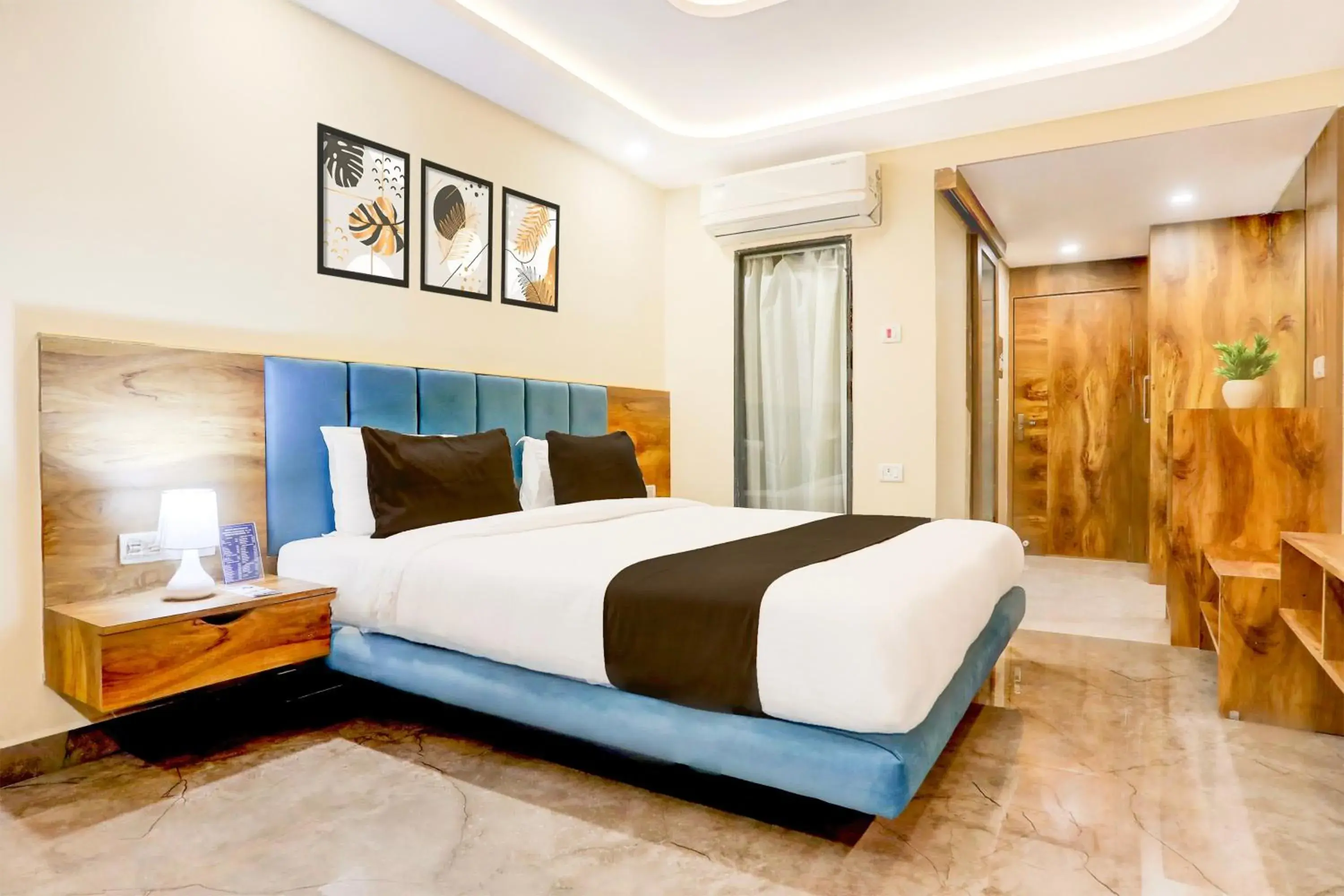 Bedroom, Bed in Super Townhouse Oak Dhanbad Near SSLNT College formerly Kapson Bedroom, Bed in Super Townhouse Oak Dhanbad Near SSLNT College formerly Kapson