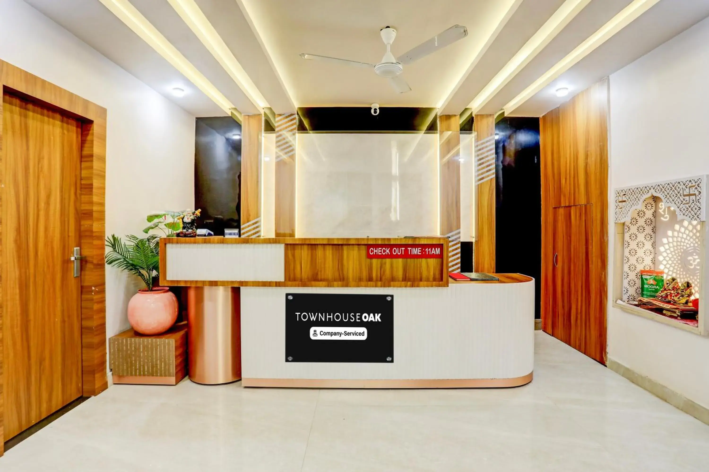 Lobby or reception in Super Townhouse Oak Dhanbad Near SSLNT College formerly Kapson Lobby or reception in Super Townhouse Oak Dhanbad Near SSLNT College formerly Kapson