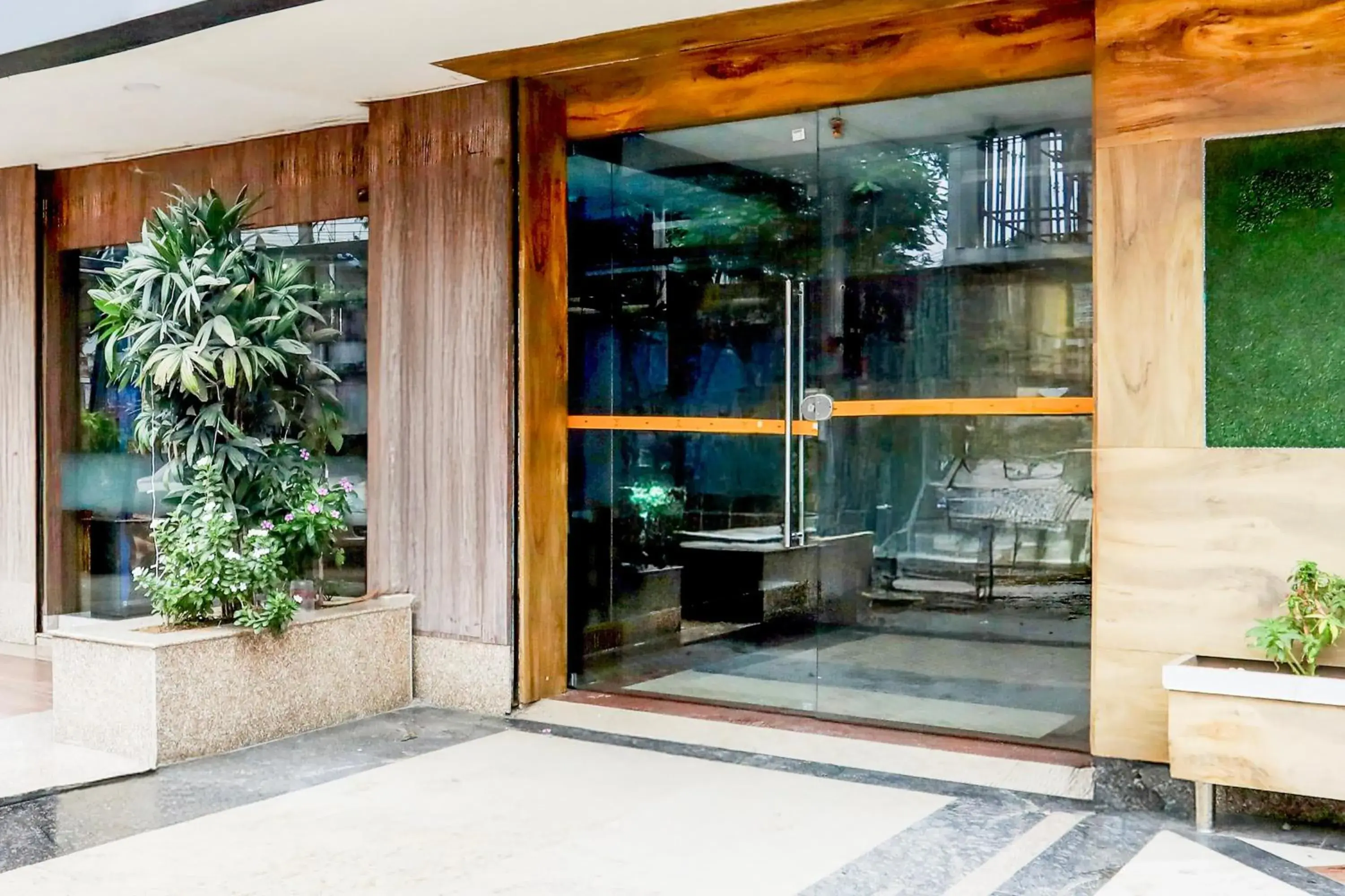 Facade/entrance in Super Townhouse Oak Dhanbad Near SSLNT College formerly Kapson Facade/entrance in Super Townhouse Oak Dhanbad Near SSLNT College formerly Kapson