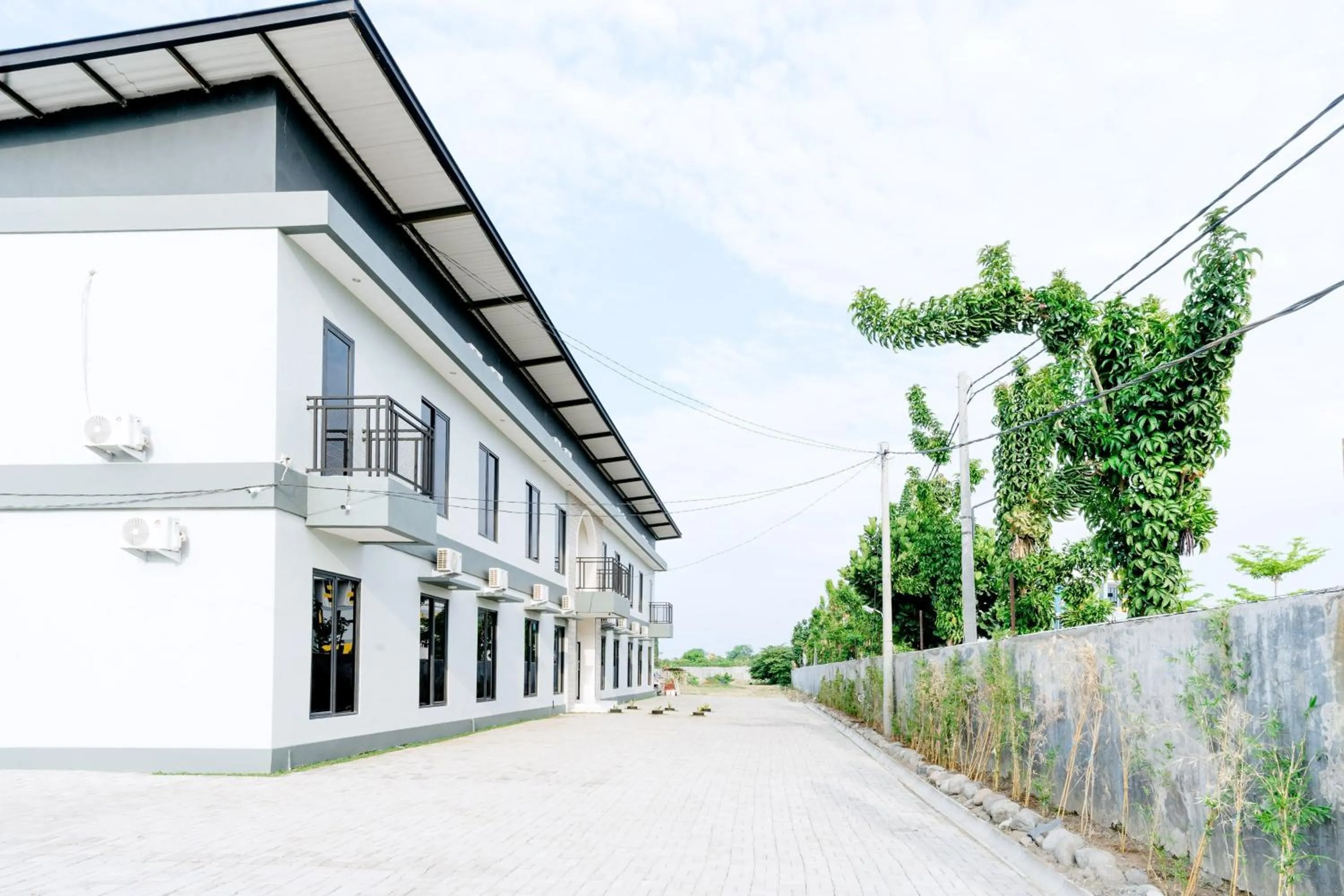 Zumo Home Tegal Mitra RedDoorz