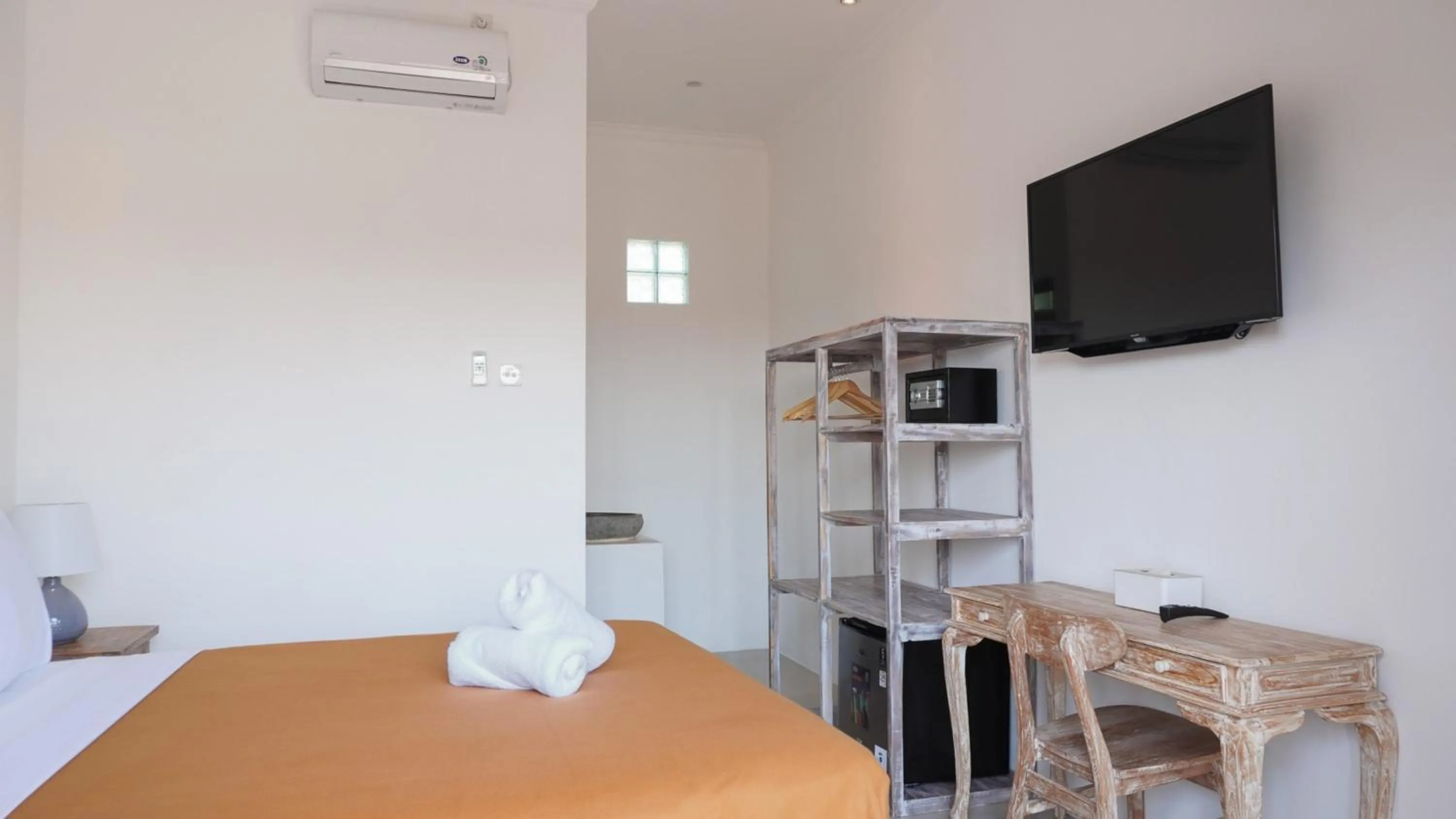 Bed in Summer of Surf Canggu