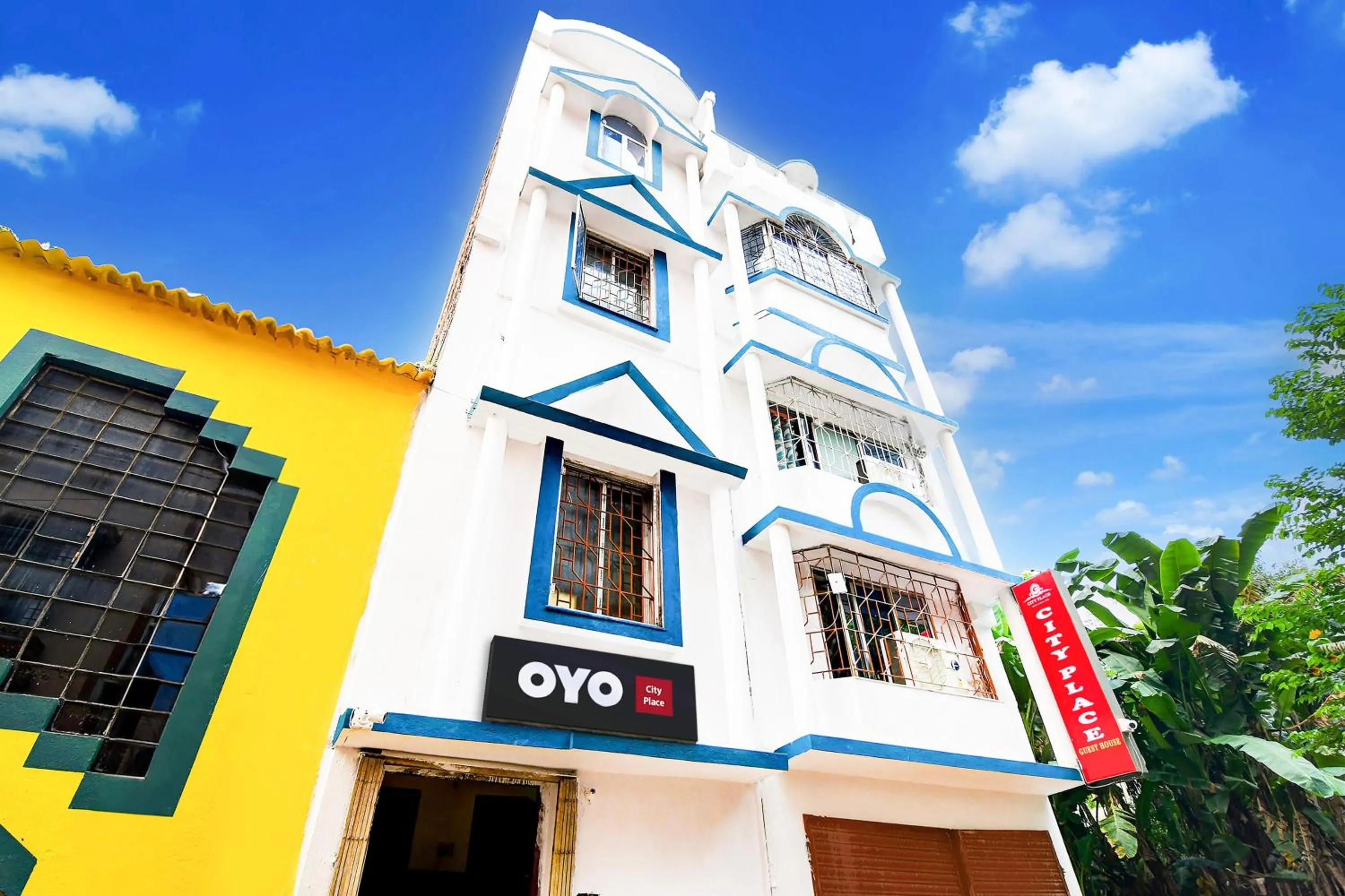 Facade/entrance in Hotel O CITY PLACE