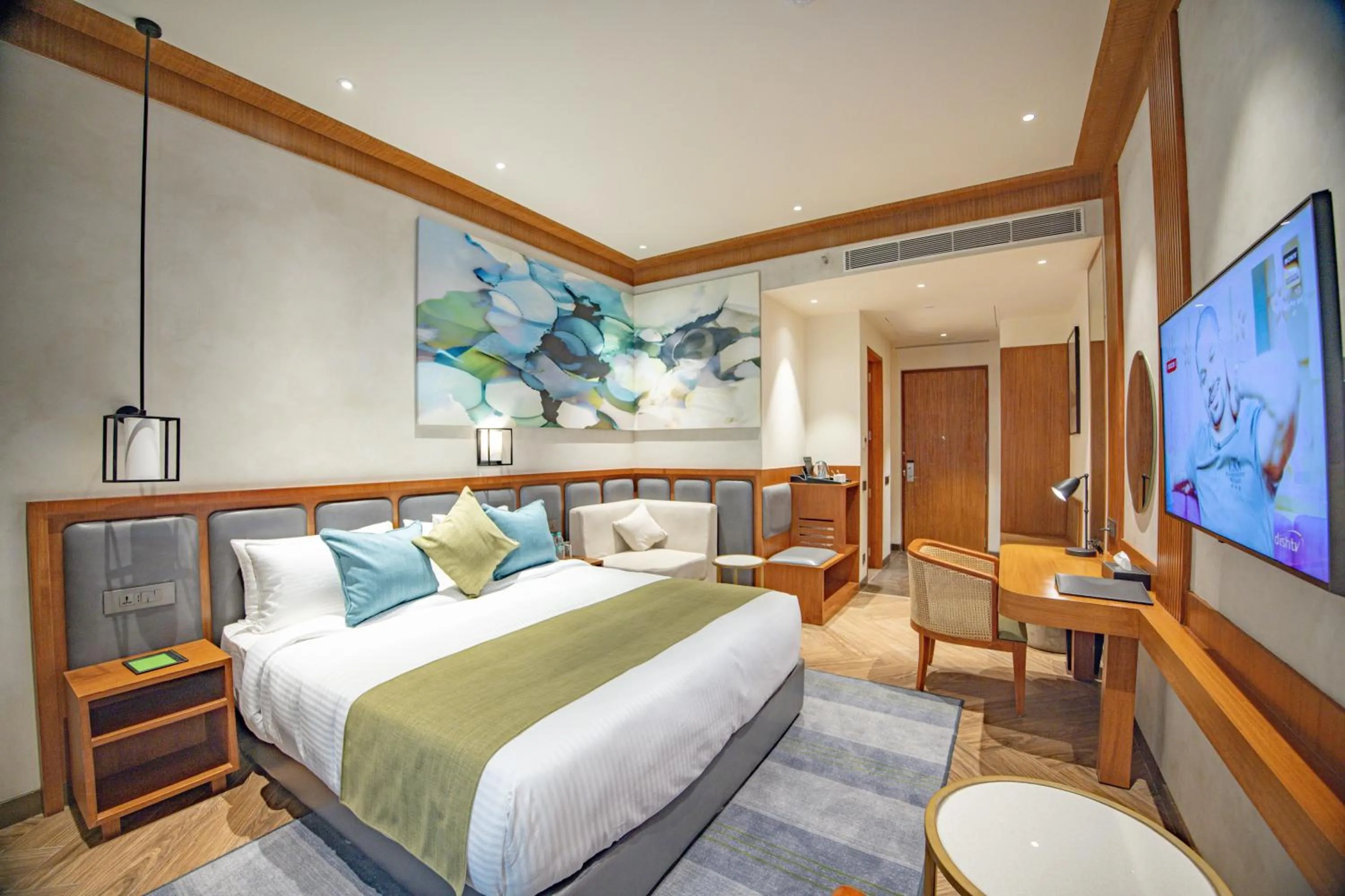 Photo of the whole room, Bed in Wyndham Garden Sonipat Murthal