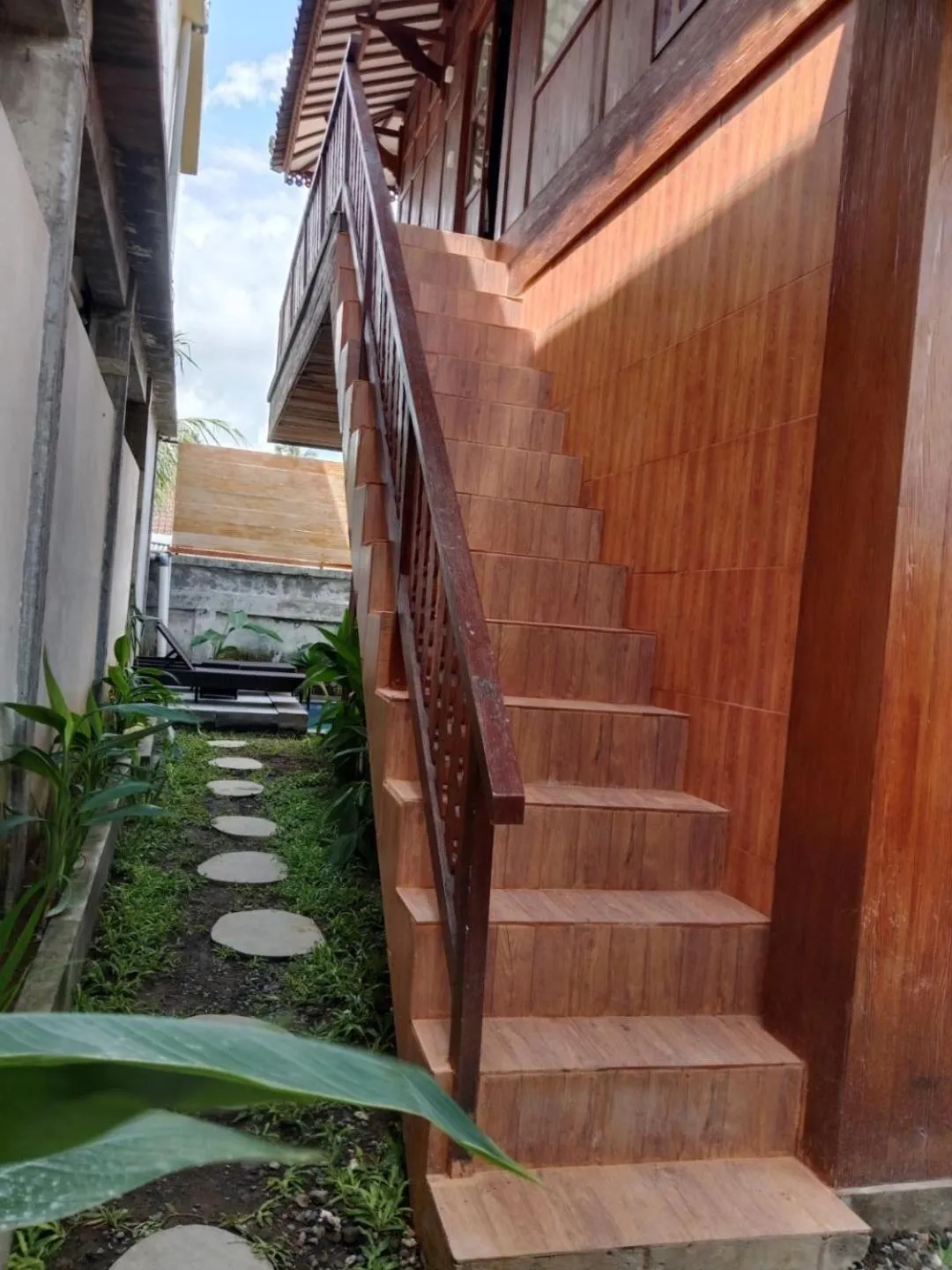 sunrise wood house