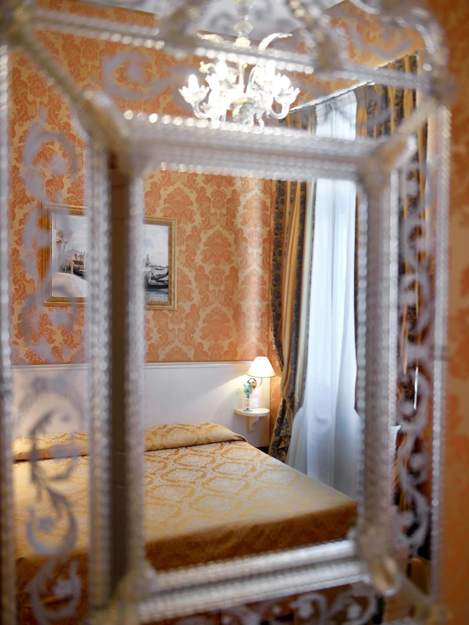 Bedroom, Bed in Hotel Corte dei Greci