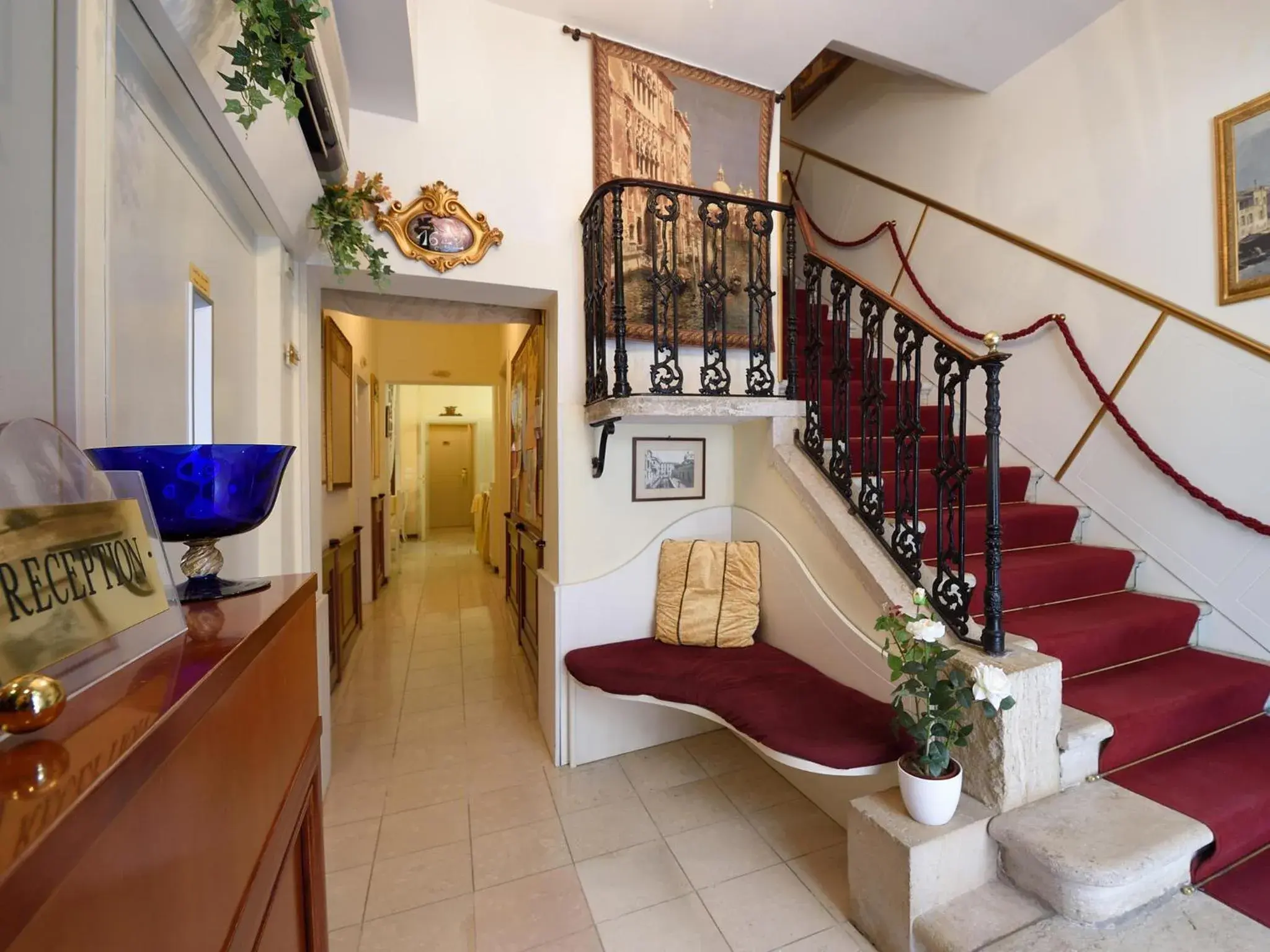 Lobby or reception in Hotel Corte dei Greci Lobby or reception in Hotel Corte dei Greci