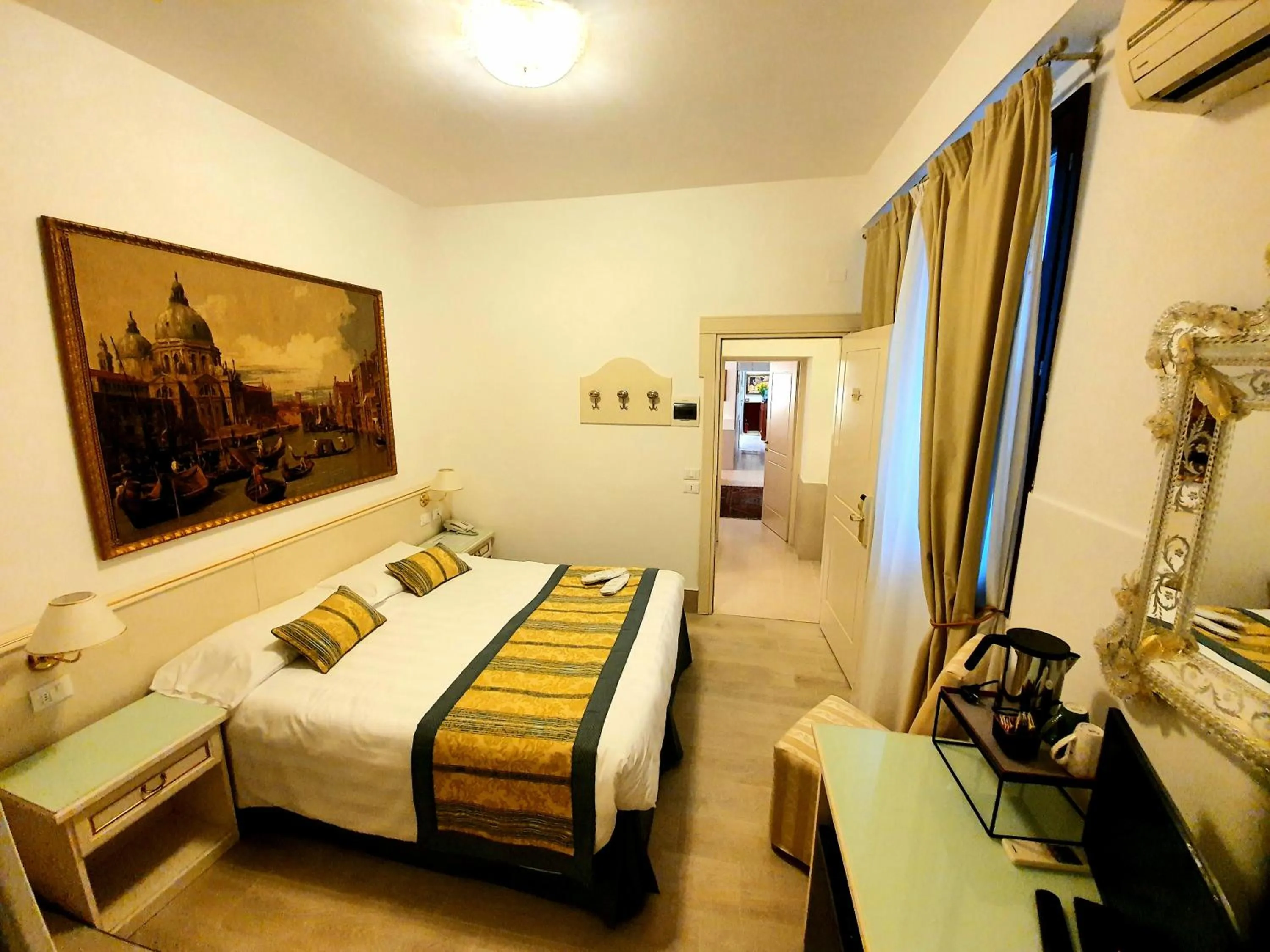 Bed in Hotel Corte dei Greci