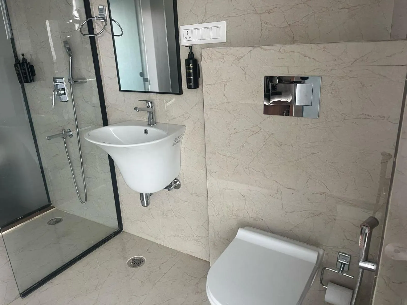 Shower in Saltstayz Trinity - Chandigarh Mohali