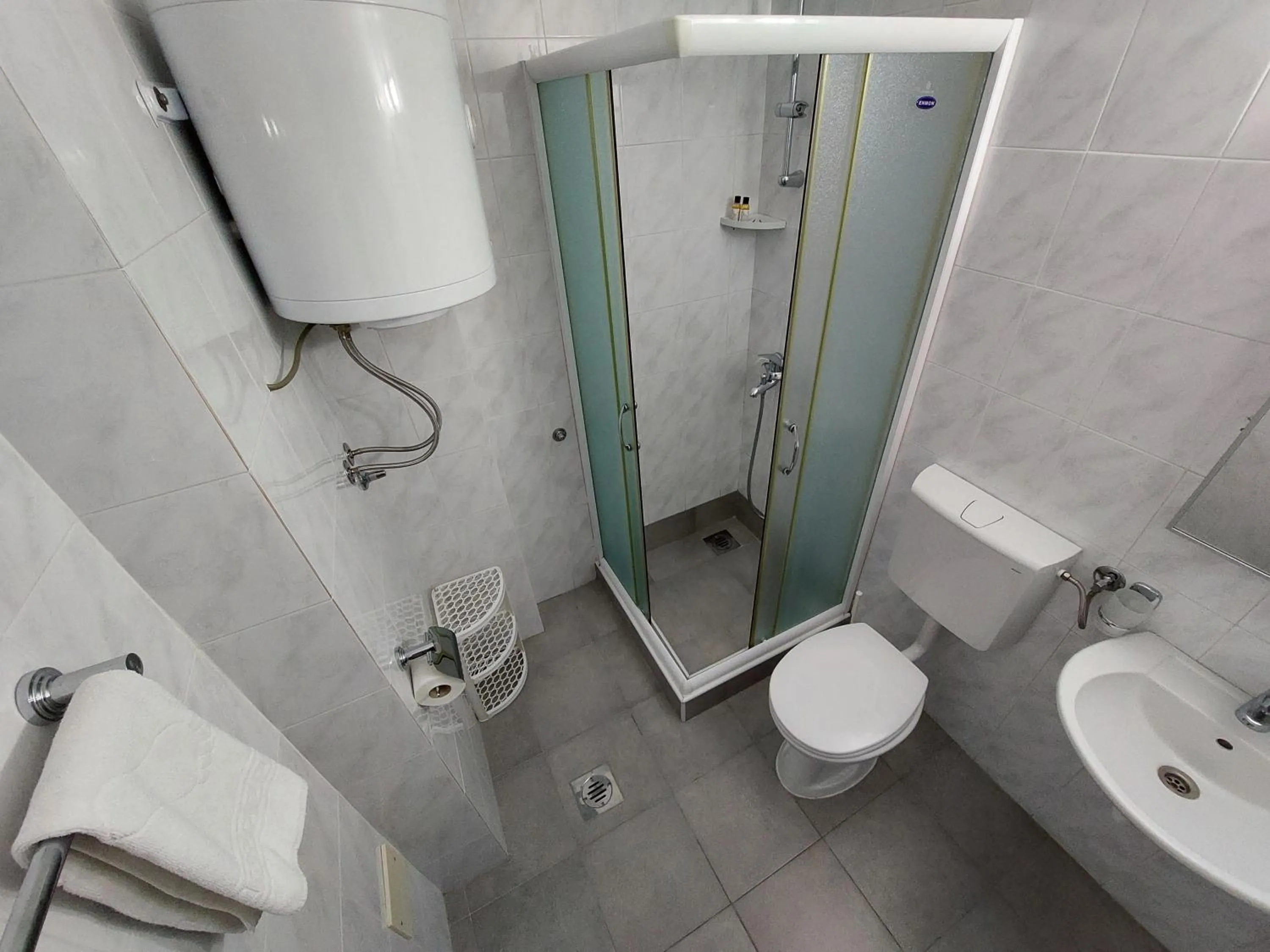 Shower in Apartmani Dalex