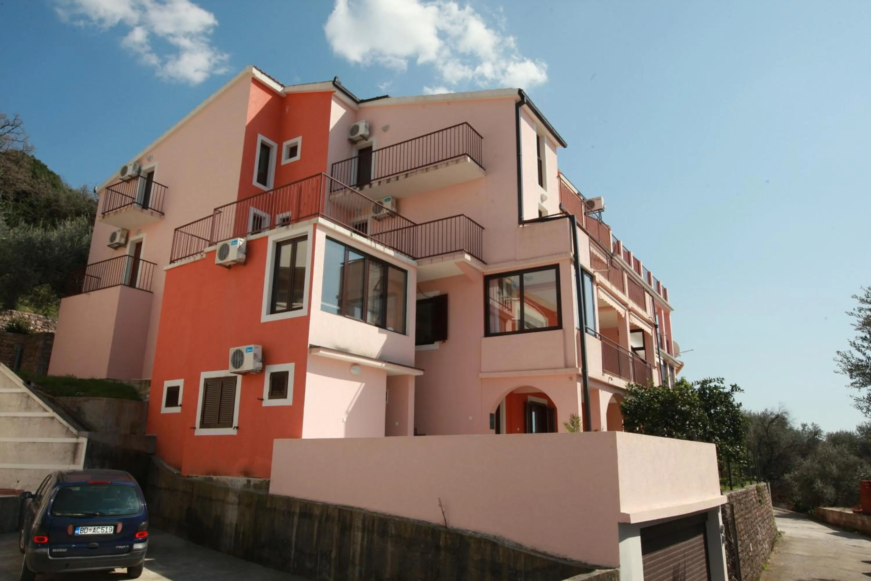 Facade/entrance in Apartmani Dalex