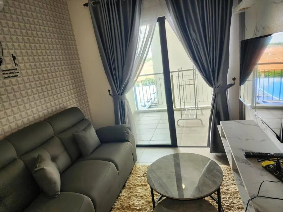 10 min to Subang Airport Free Wi-fi Carpark