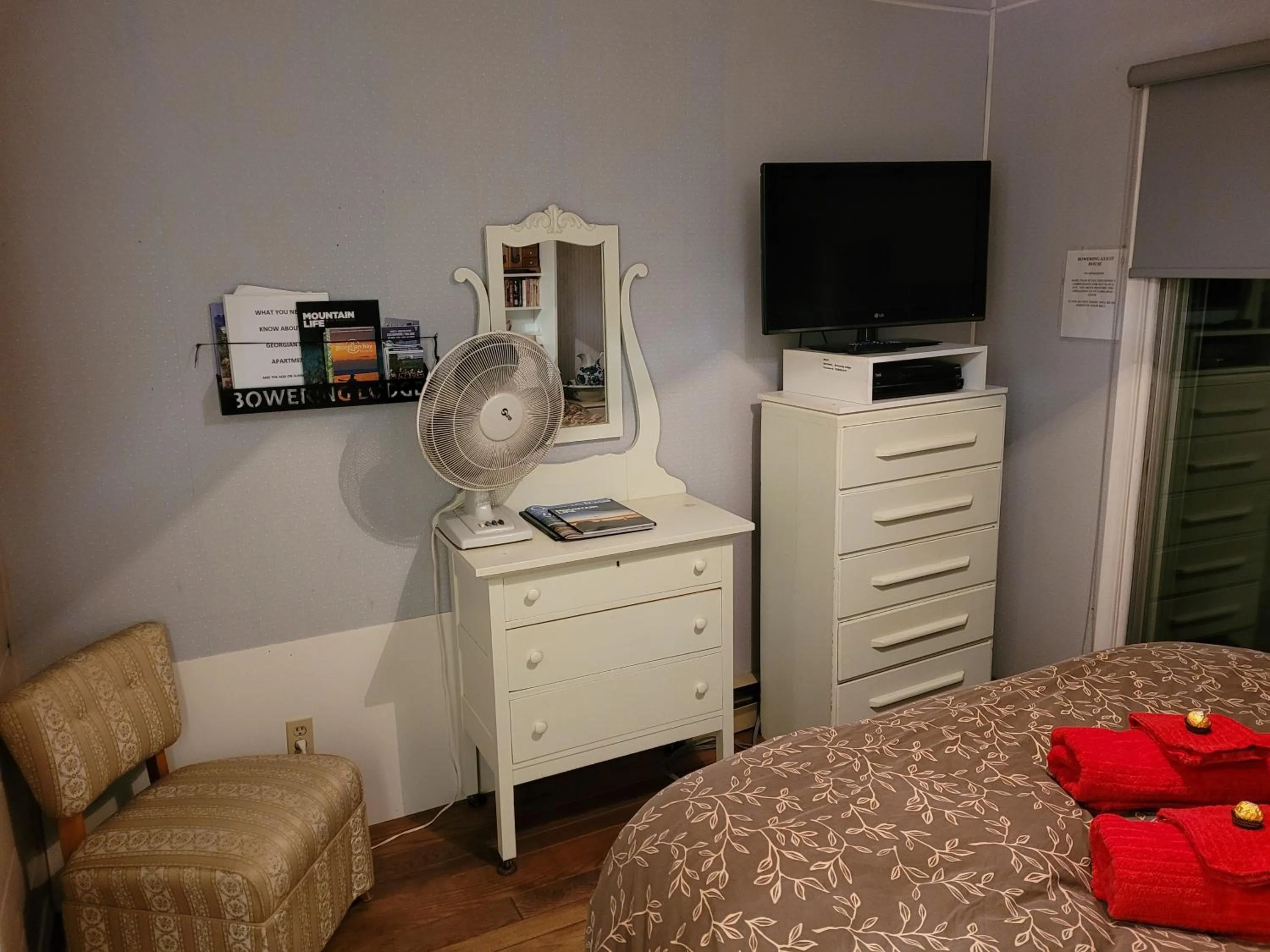 Bed in Bowering Lodge