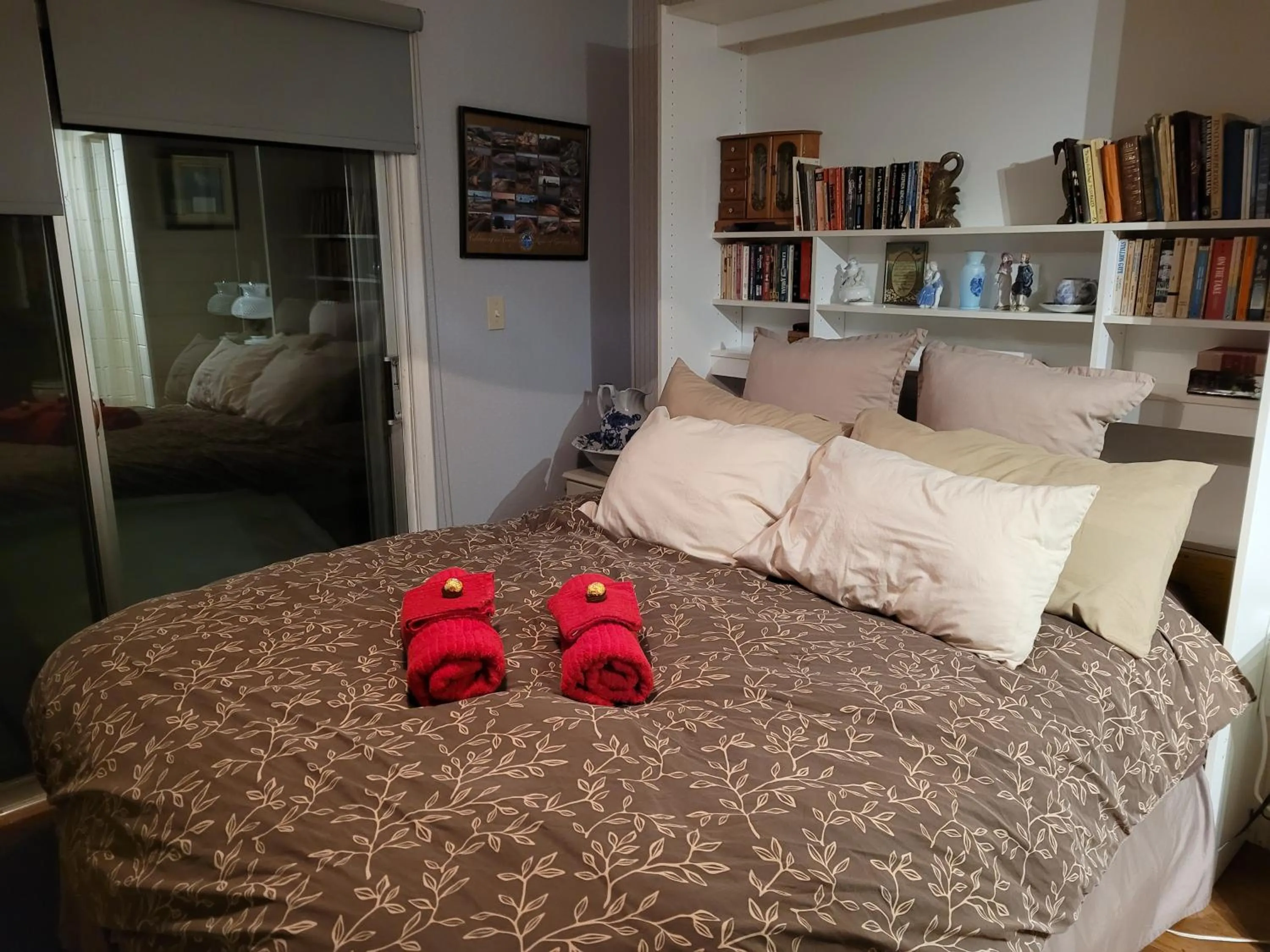 Bed in Bowering Lodge