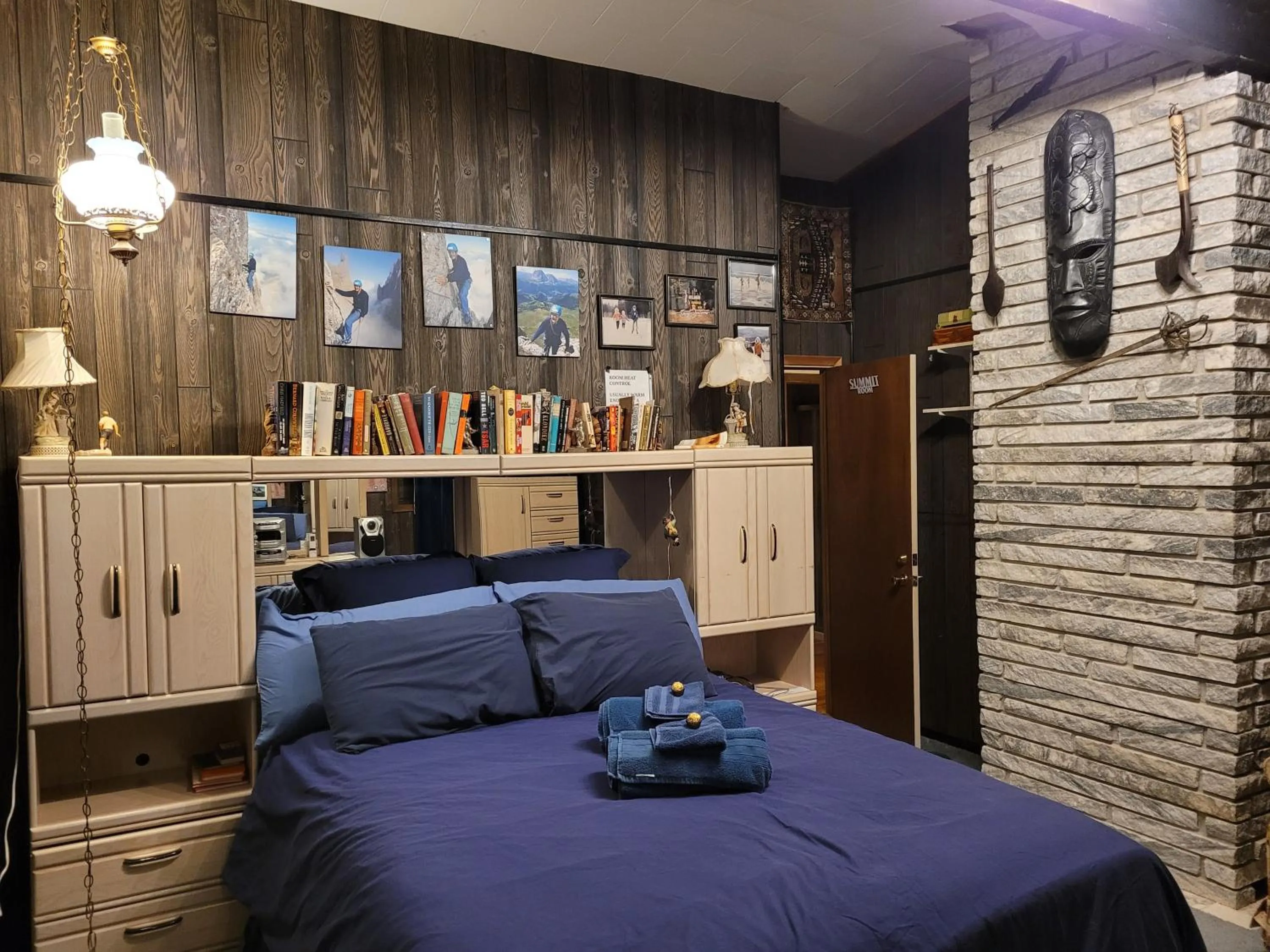 Bed in Bowering Lodge